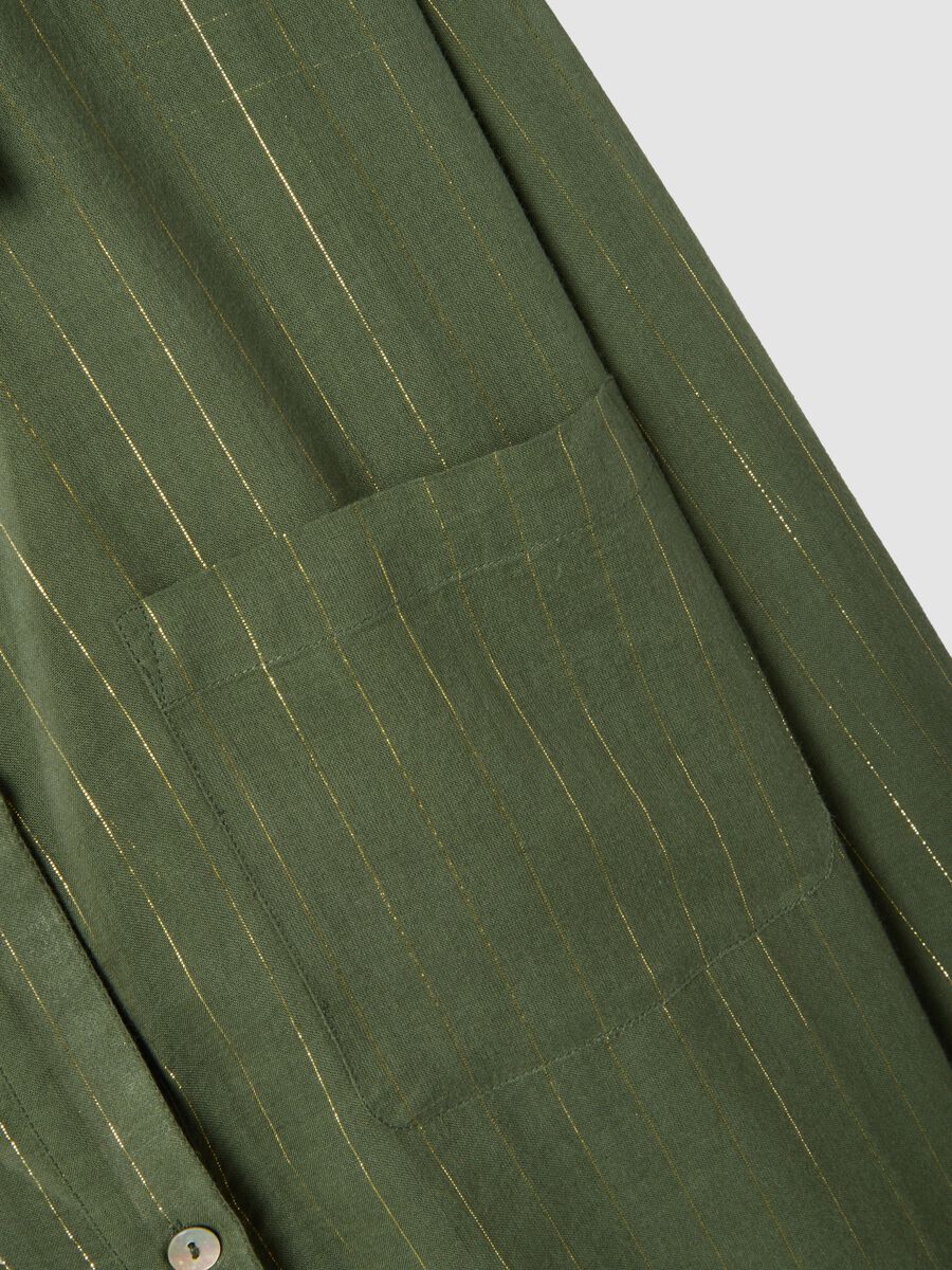 Caft&aacute;n verde de mezcla de algod&oacute;n con rayas doradas_5