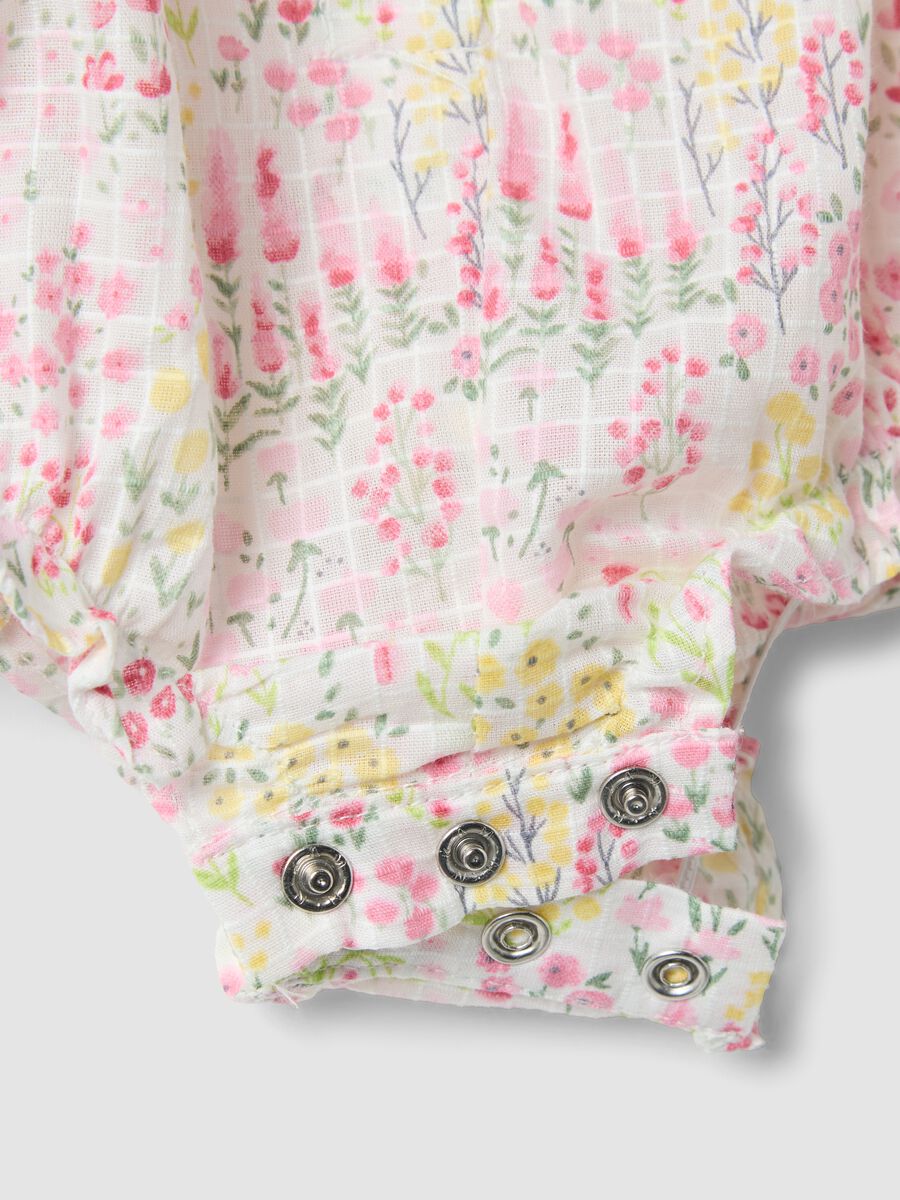Multicolour pure cotton baby girls&rsquo; romper with floral print_3