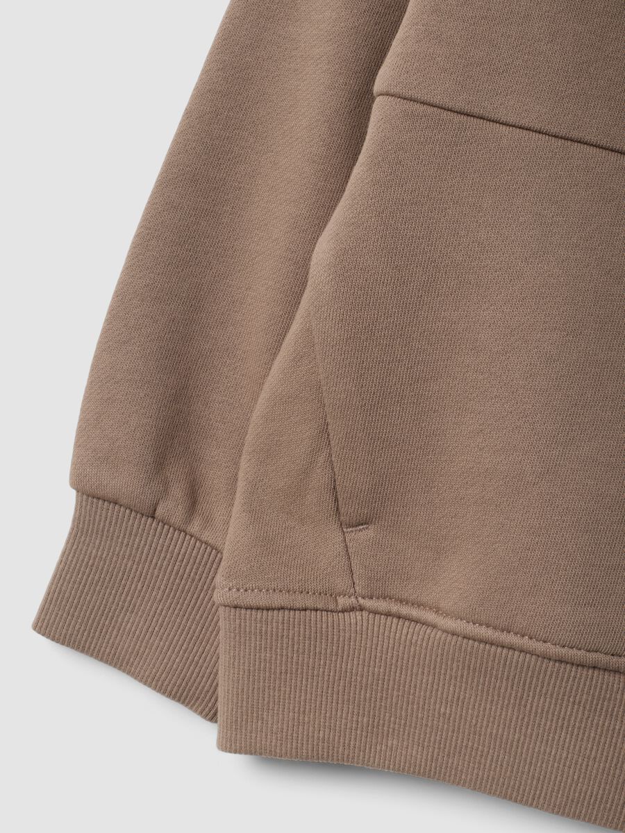 Hellbrauner Hoodie aus reiner Bio-Baumwolle mit Reissverschluss, Oversize-Fit f&uuml;r Jungen_3