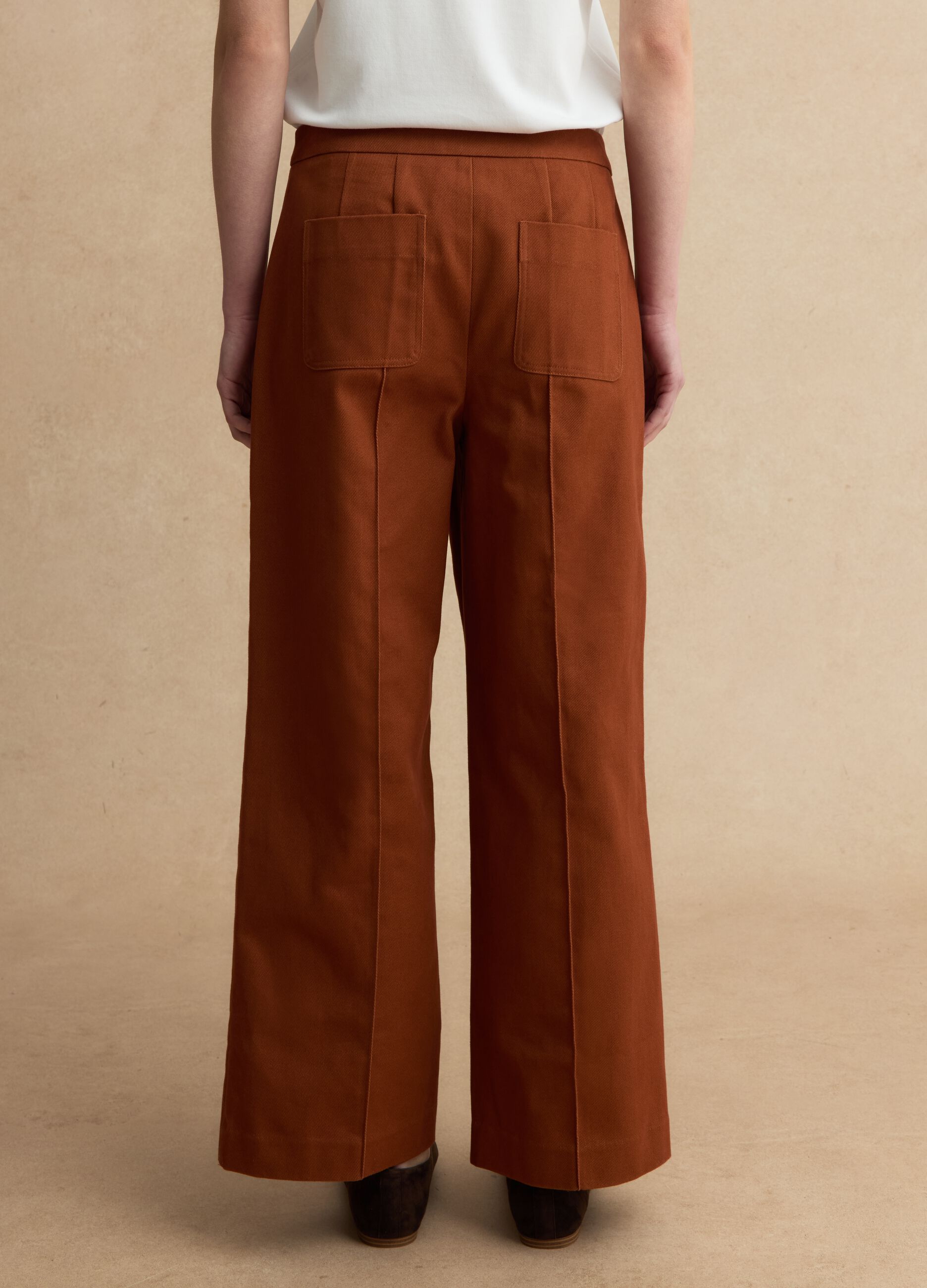 Smeđe hlače od čistog pamuka