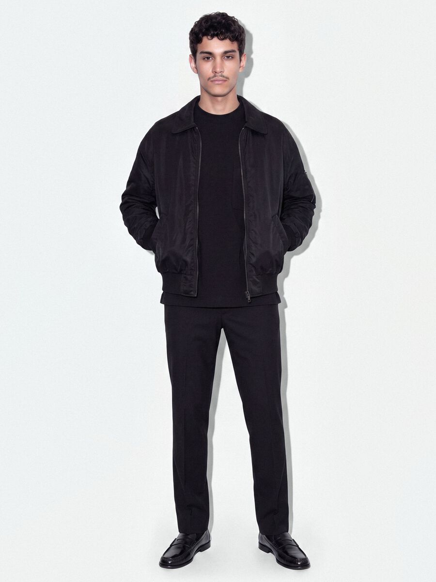Black pure cotton crew-neck T-shirt with chest pocket, boxy fit_2