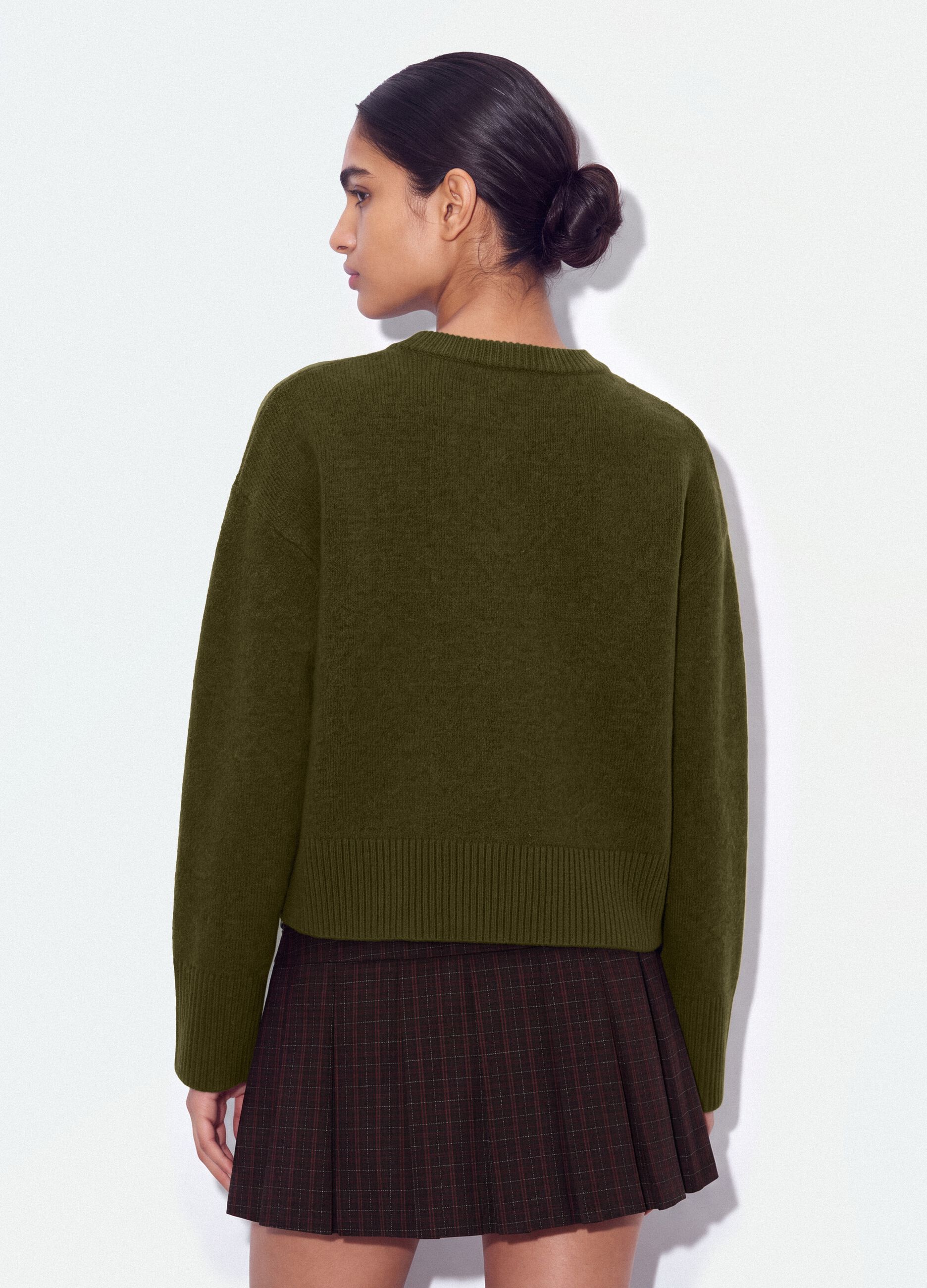 Green stretch wool crew-neck oversized jumper