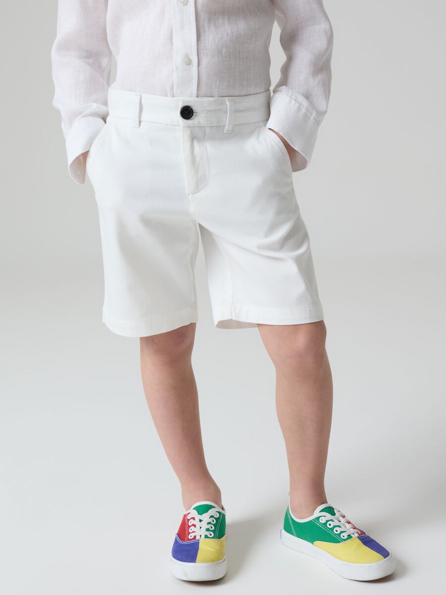 Stretch cotton Bermuda shorts with pockets_1