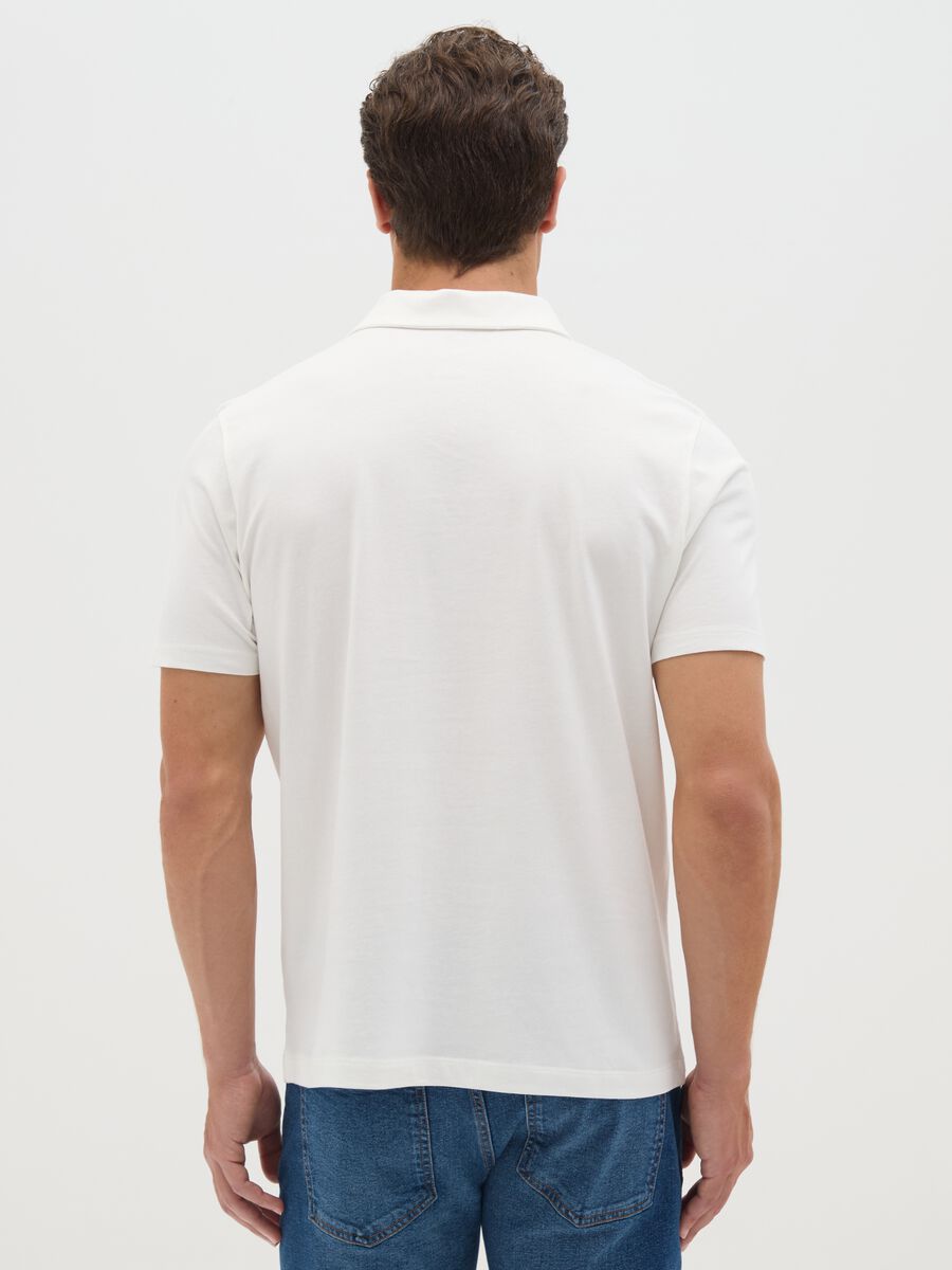 Men&rsquo;s white polo shirt in 100% cotton with regular fit_4
