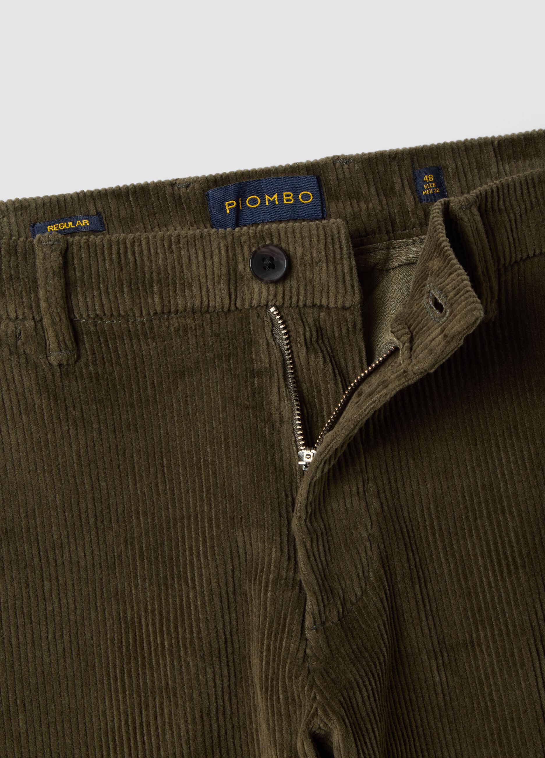 Cal&ccedil;as chino verdes regular fit em algod&atilde;o el&aacute;stico canelado