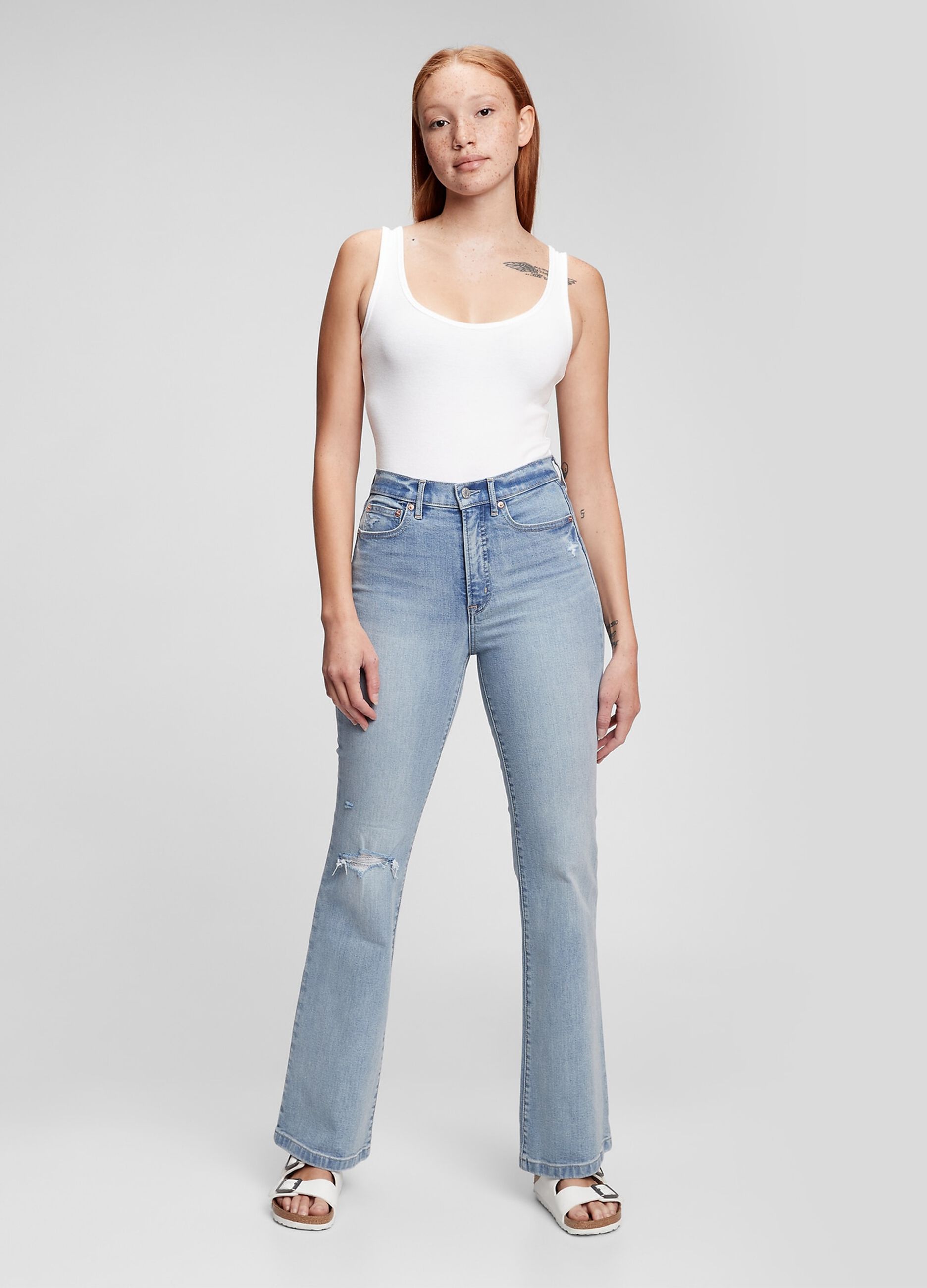 Flare-fit, high-rise jeans with rips