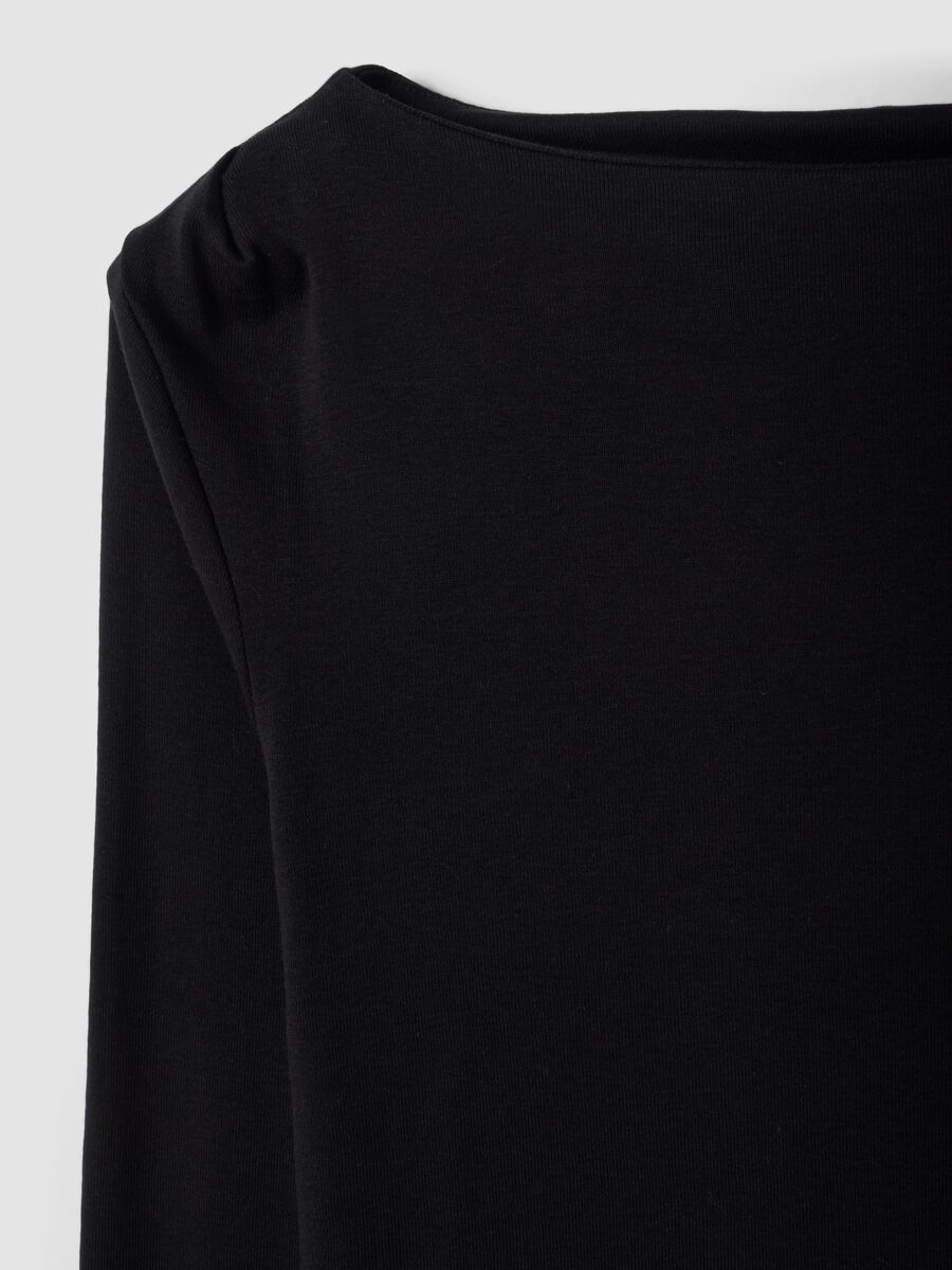&Mu;&alpha;ύ&rho;&omicron; T-shirt &alpha;&pi;ό 100% &beta;&alpha;&mu;&beta;ά&kappa;&iota; &mu;&epsilon; &sigma;&tau;&rho;&omicron;&gamma;&gamma;&upsilon;&lambda;ή &lambda;&alpha;&iota;&mu;ό&kappa;&omicron;&psi;&eta;_5