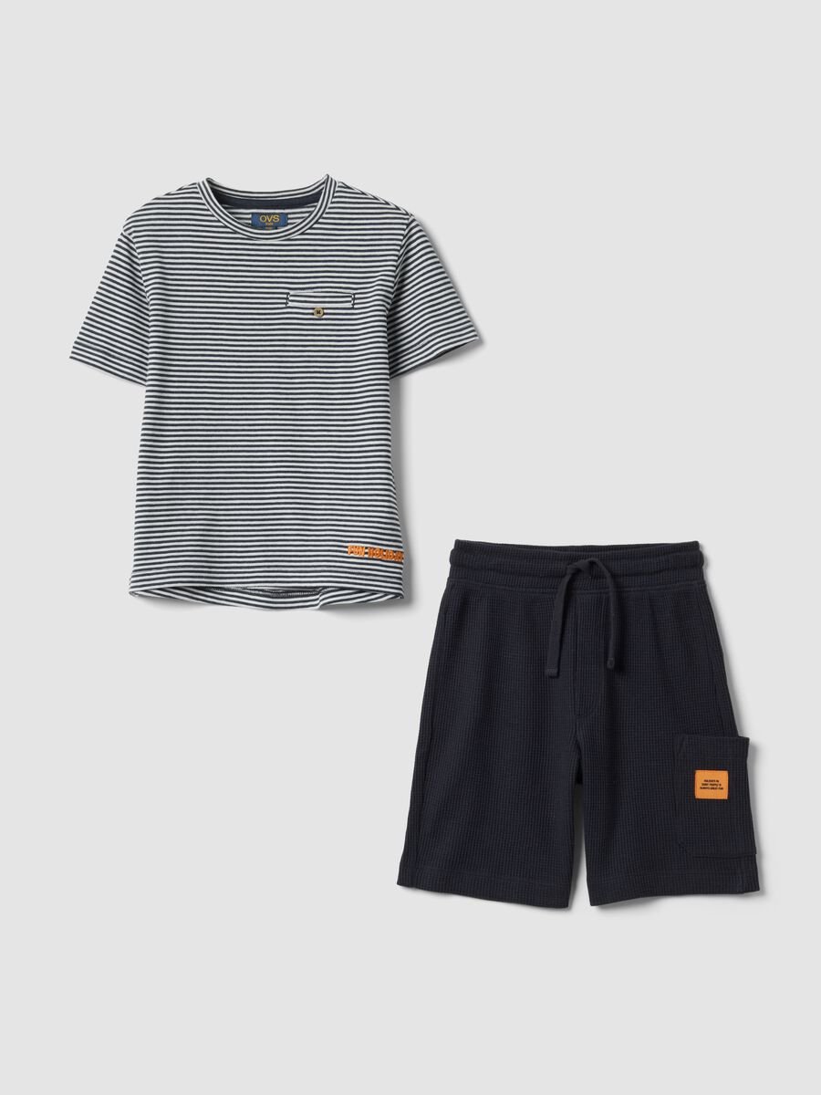 Blue cotton-blend set with striped T-shirt and shorts_0