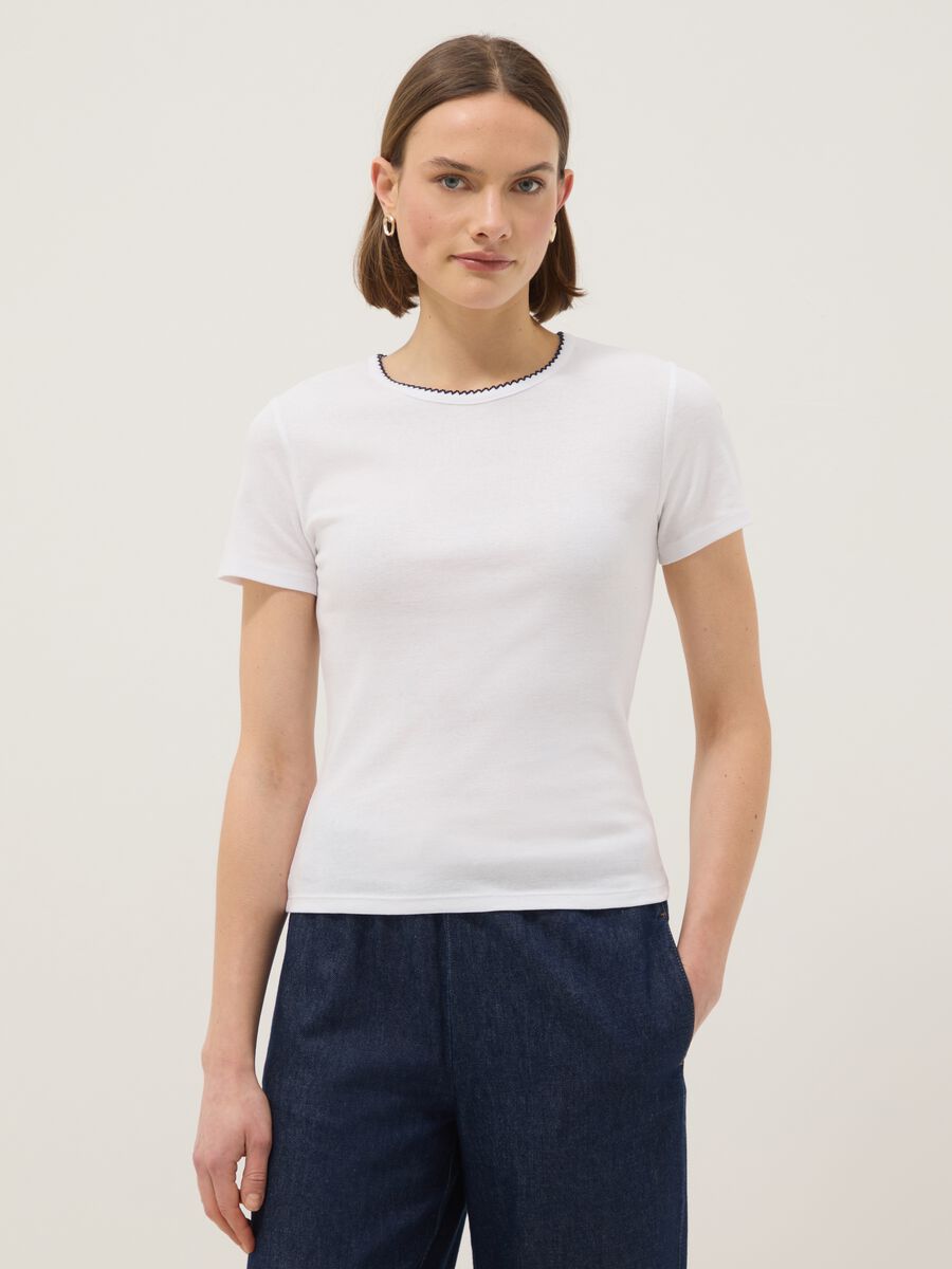 White pure cotton regular fit T-shirt with contrast stitching_1