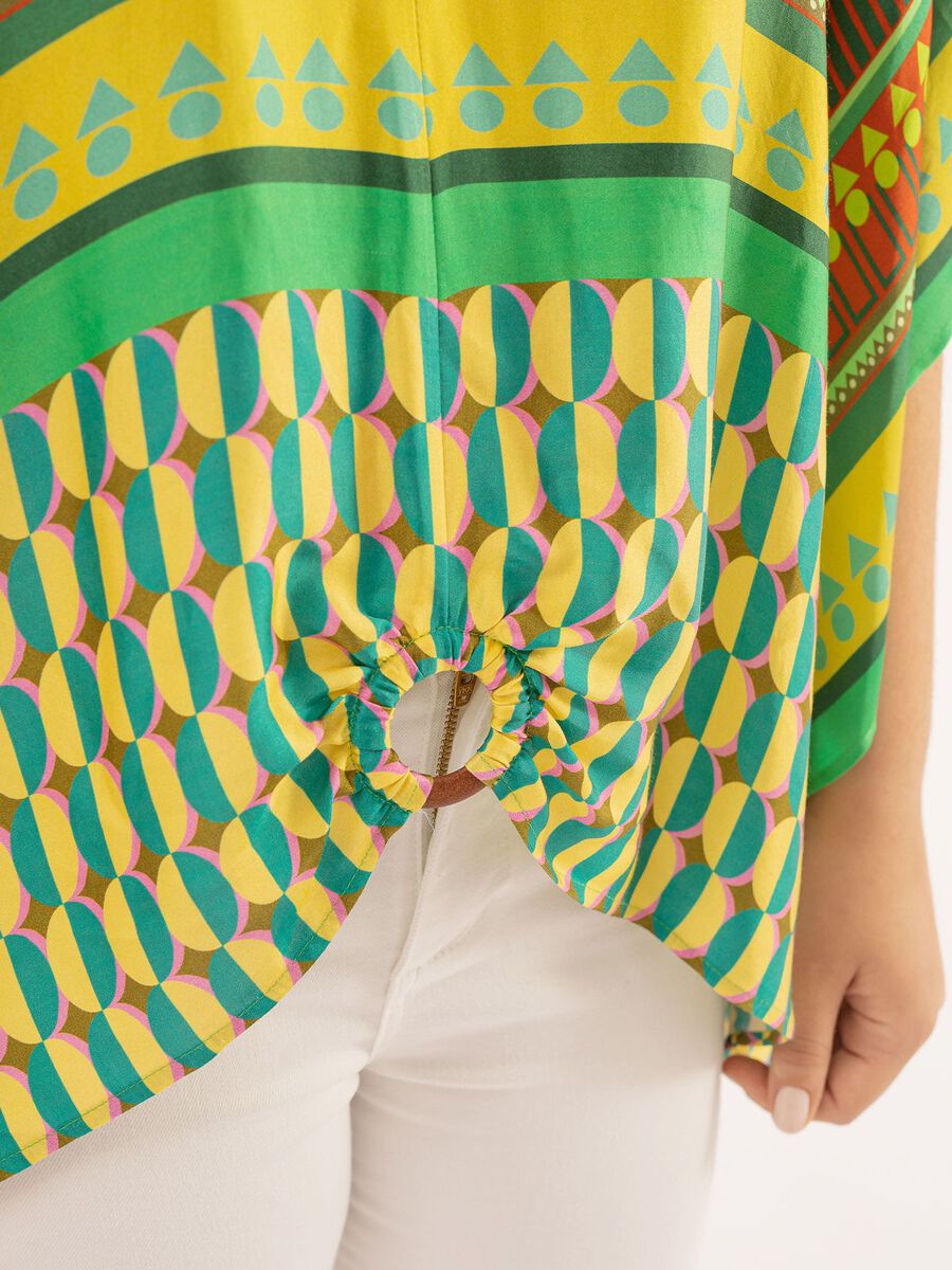 Curvy poncho with ring and multicoloured print_3