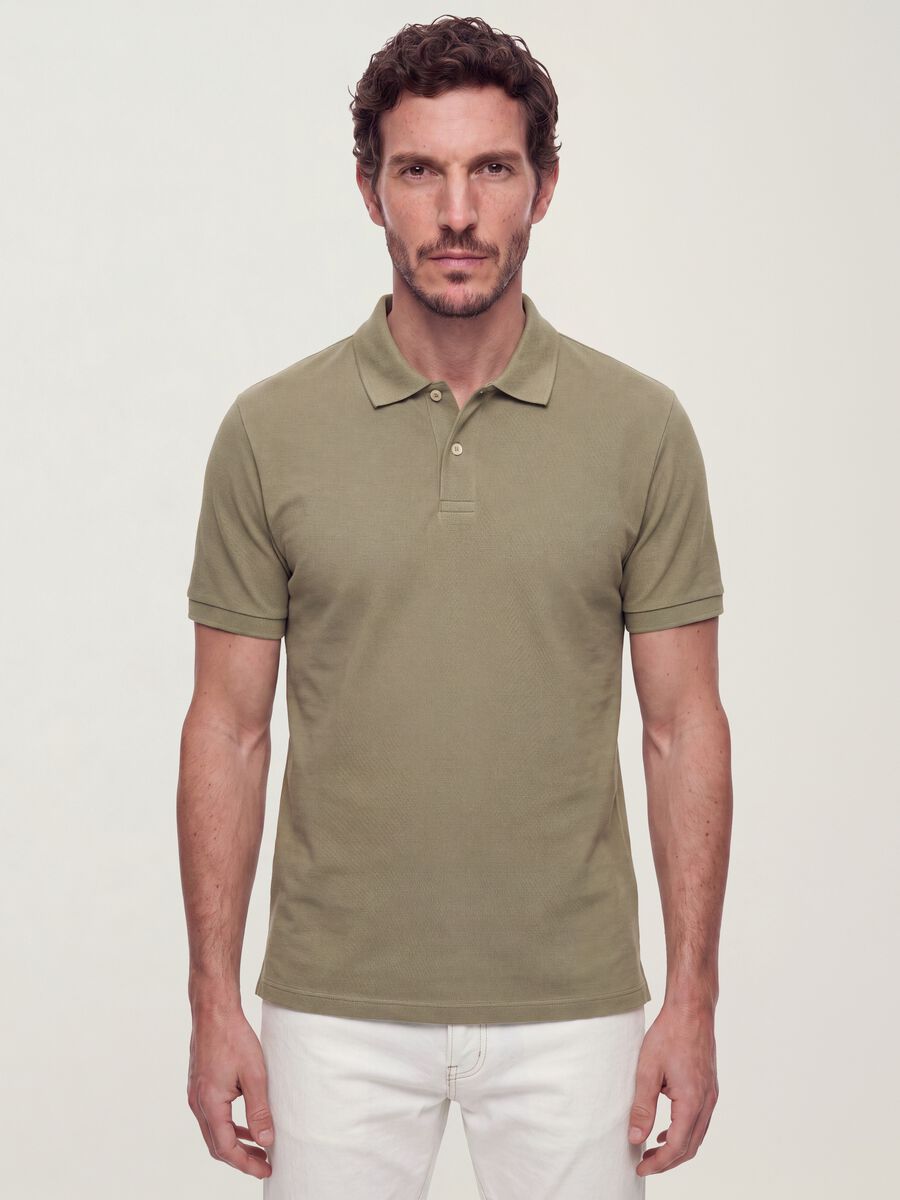 Green pure cotton piqu&eacute; polo shirt with classic collar, regular fit_0