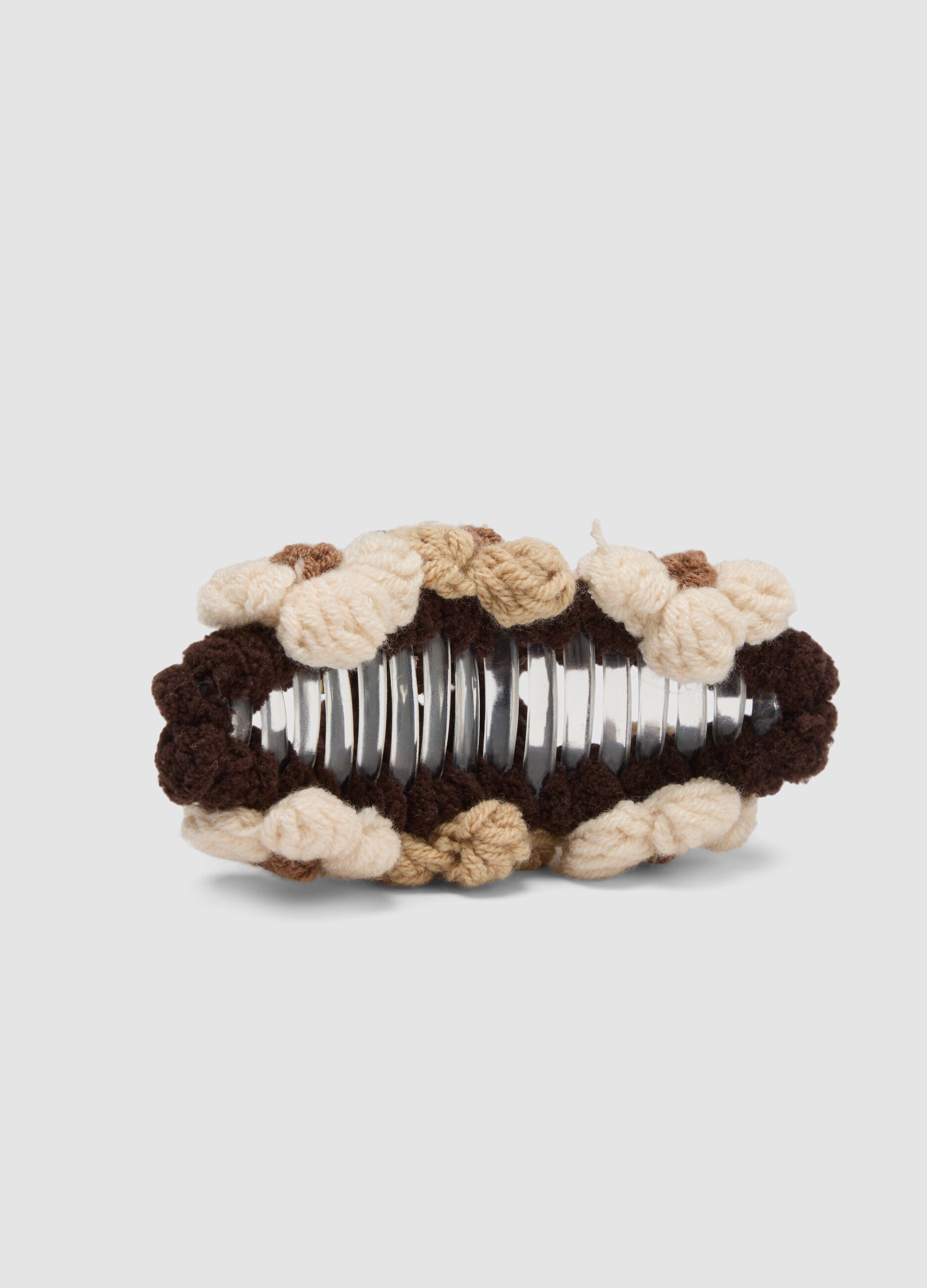 Mola de cabelo castanha com flores texturadas
