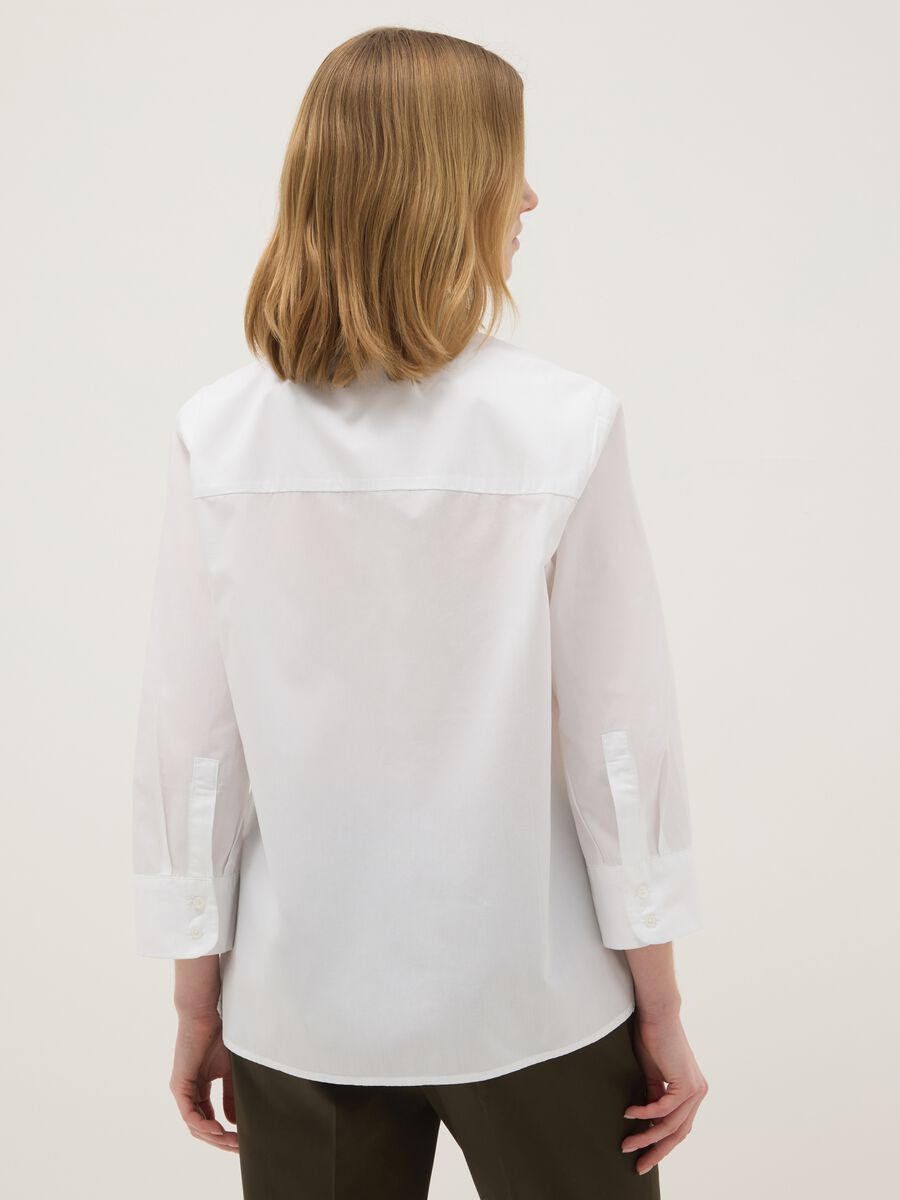White pure cotton shirt regular fit with three-quarter sleeves_2
