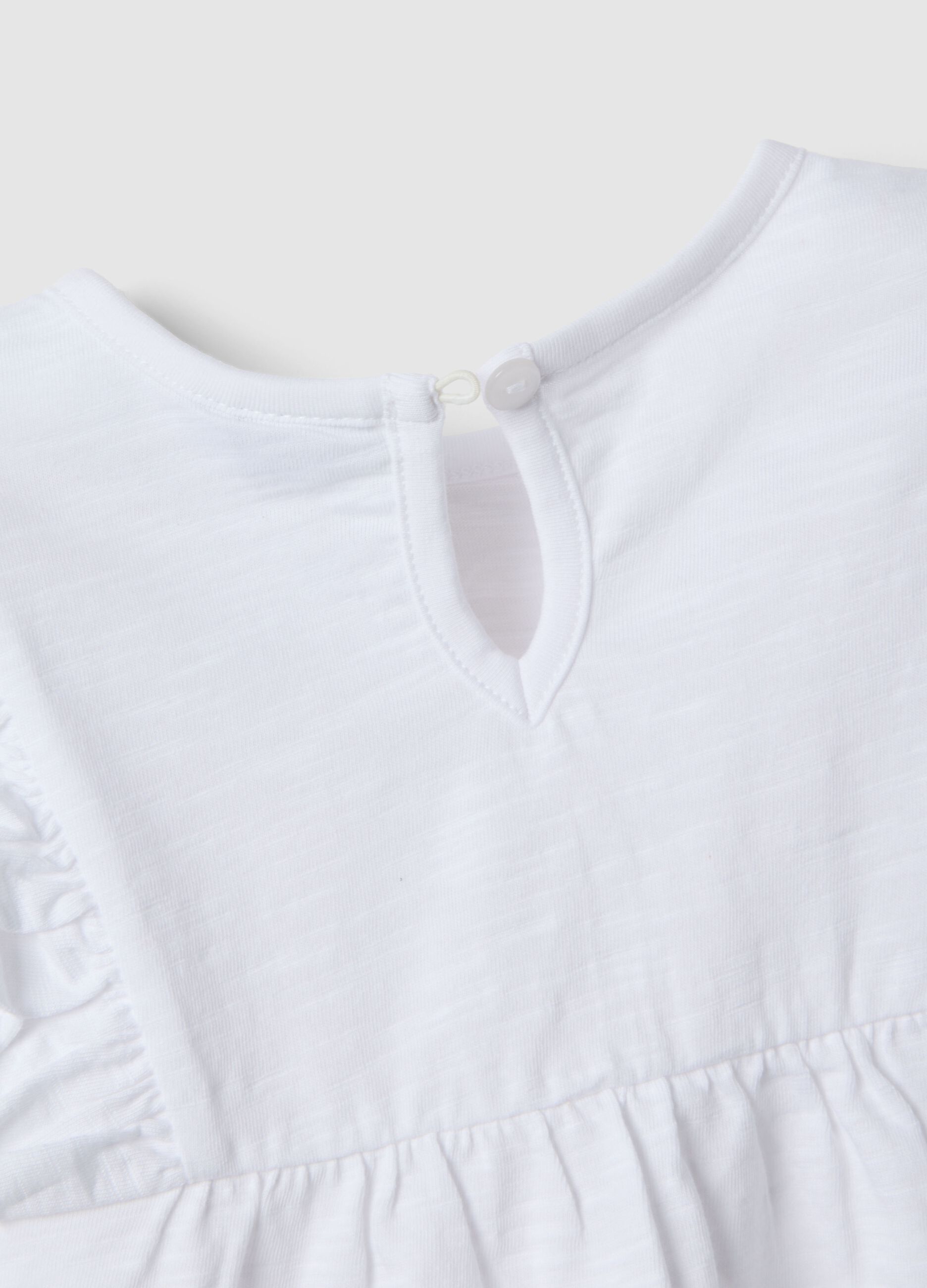 Girls&rsquo; white pure cotton T-shirt, regular fit, with ruffle sleeves