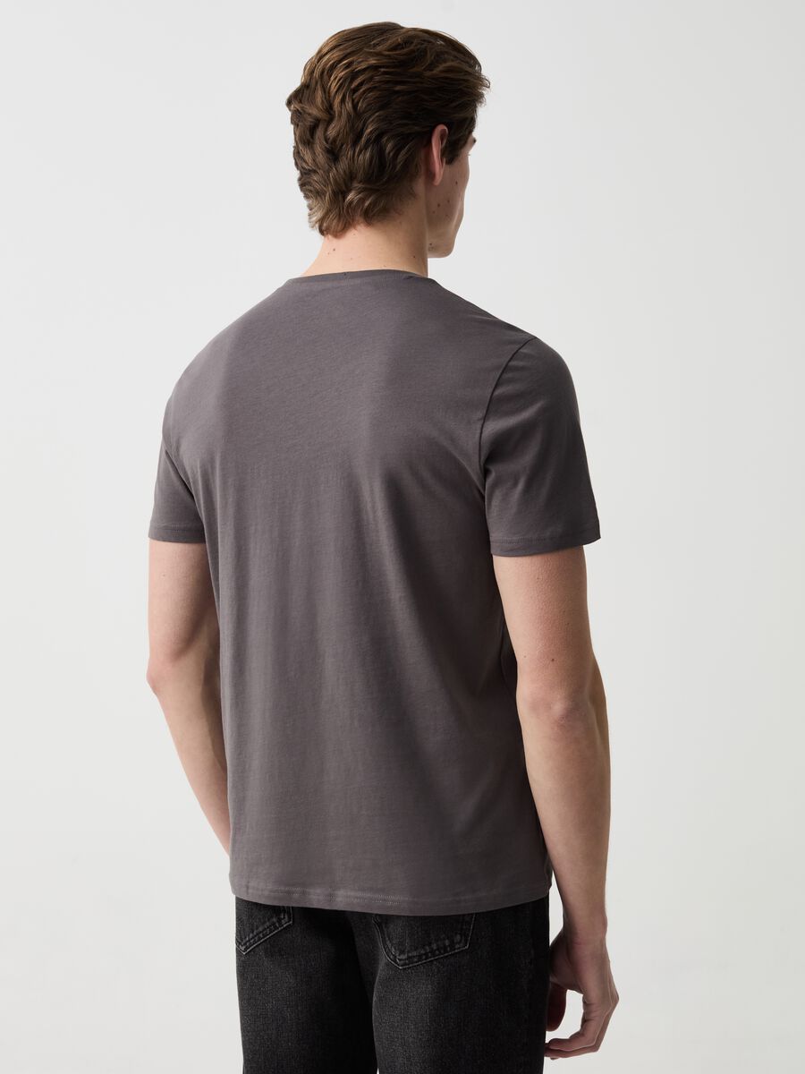 Cotton T-shirt with round neck_2