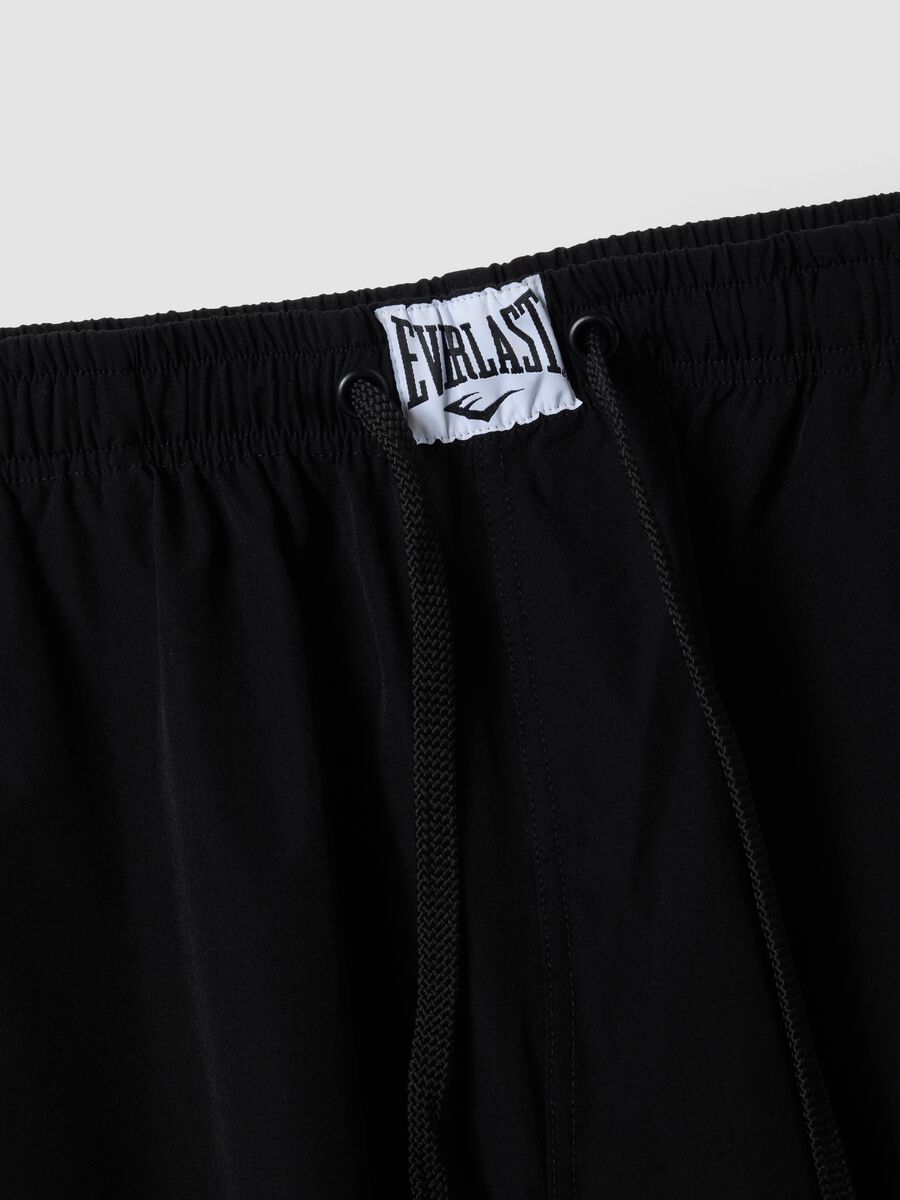 Black sporty cargo trousers with drawstring_5