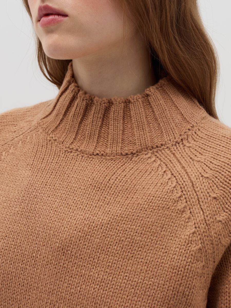 Knitted top with mock neck_3