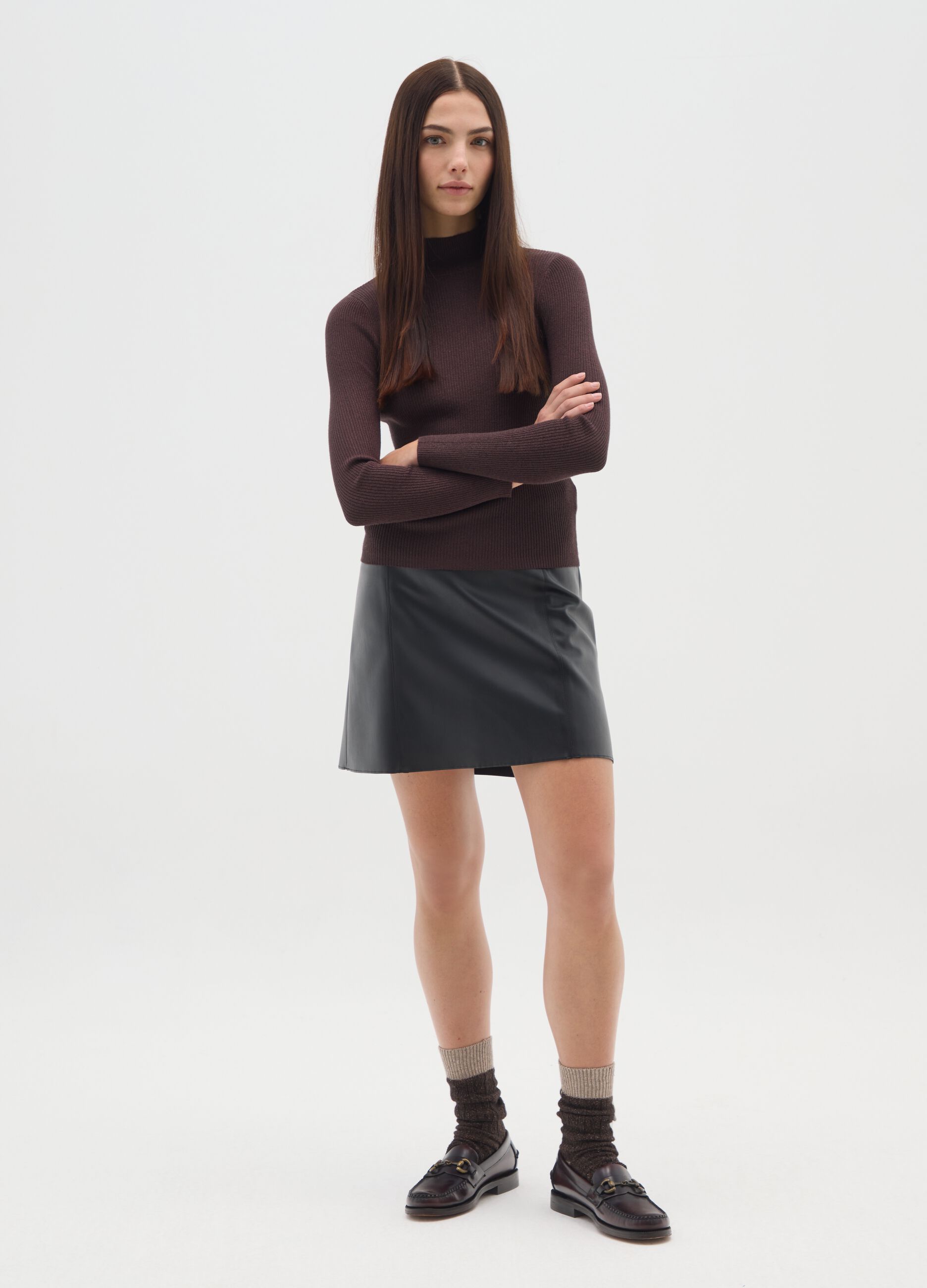 Brown turtleneck sweater fitted style