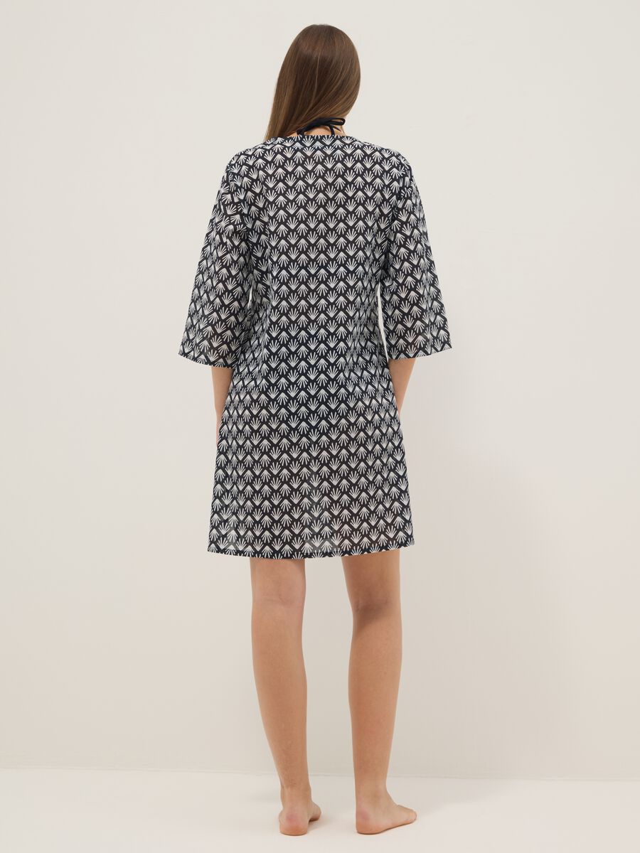 Multicolour Strandkleid aus reiner Baumwolle im Regular Fit mit V-Ausschnitt_3