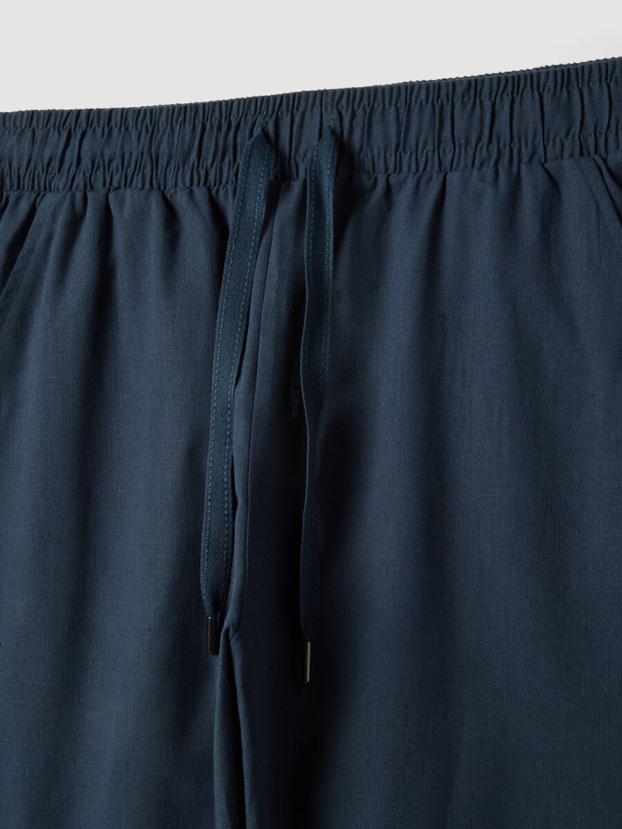 Cal&ccedil;as de pijama verdes em mistura de algod&atilde;o e linho, corte relaxed_5