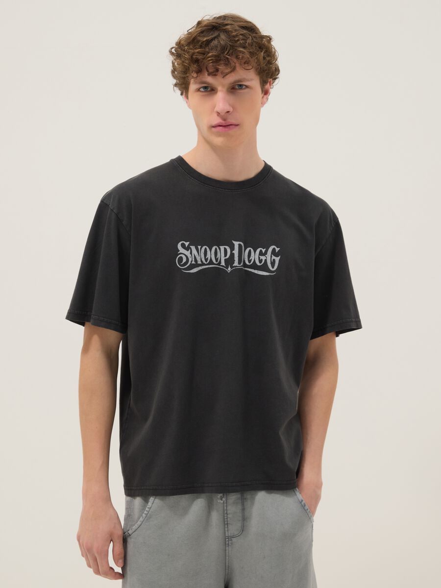 Black pure cotton relaxed-fit T-shirt with Snoop Dogg slogan_0