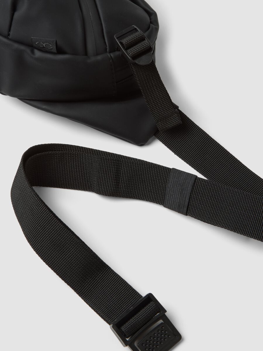 Black water-repellent bum bag with zipped pockets and adjustable belt_2