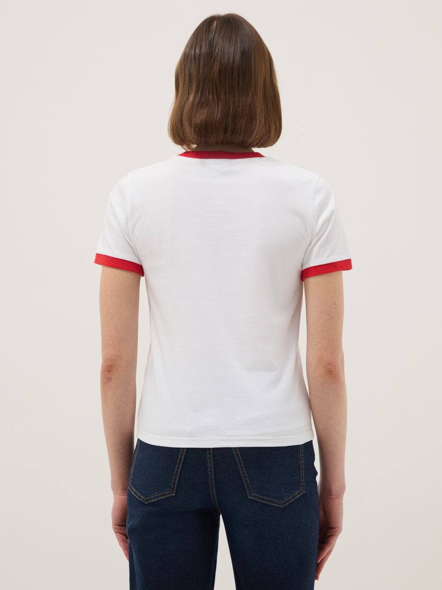 Ά&sigma;&pi;&rho;&omicron; &mu;&pi;&lambda;&omicron;&upsilon;&zeta;ά&kappa;&iota; &alpha;&pi;ό &kappa;&alpha;&theta;&alpha;&rho;ό &beta;&alpha;&mu;&beta;ά&kappa;&iota; &kappa;&alpha;&nu;&omicron;&nu;&iota;&kappa;ή&sigmaf; &epsilon;&phi;&alpha;&rho;&mu;&omicron;&gamma;ή&sigmaf; &mu;&epsilon; &epsilon;&kappa;&tau;ύ&pi;&omega;&sigma;&eta; Mickey Mouse_2