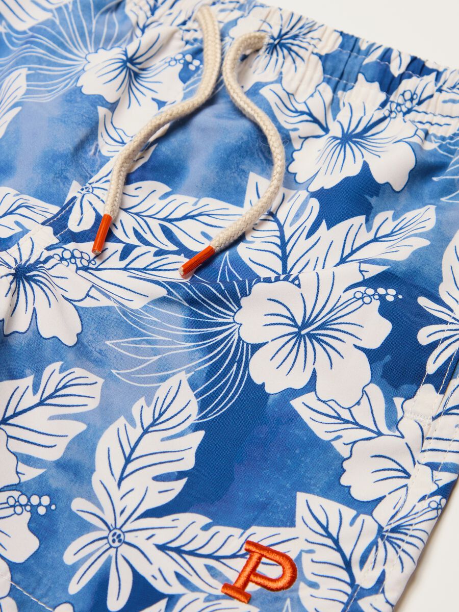 Swimming trunks with drawstring and tropical print_2