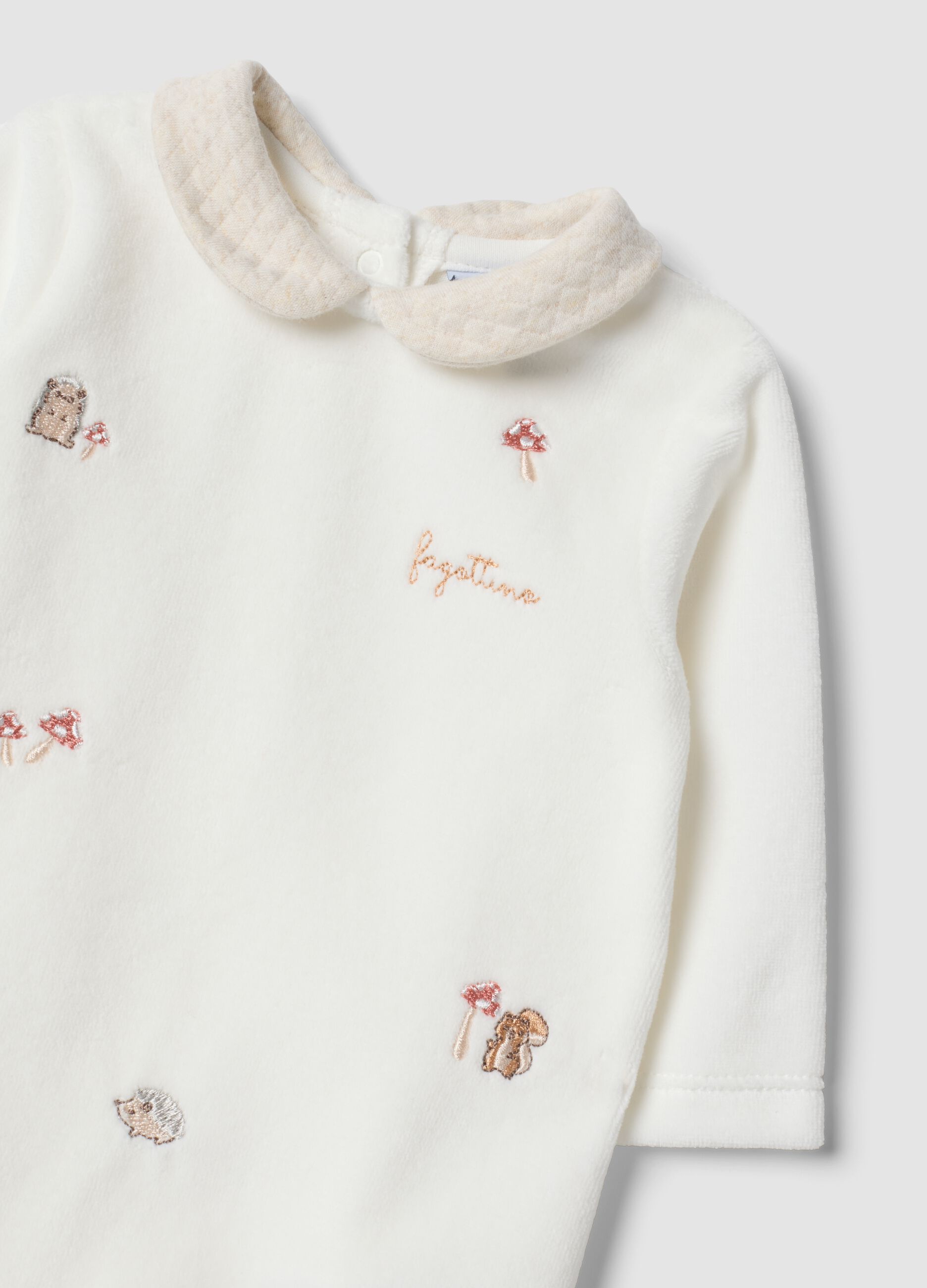 White organic cotton-blend baby sleepsuit with collar and animal embroidery