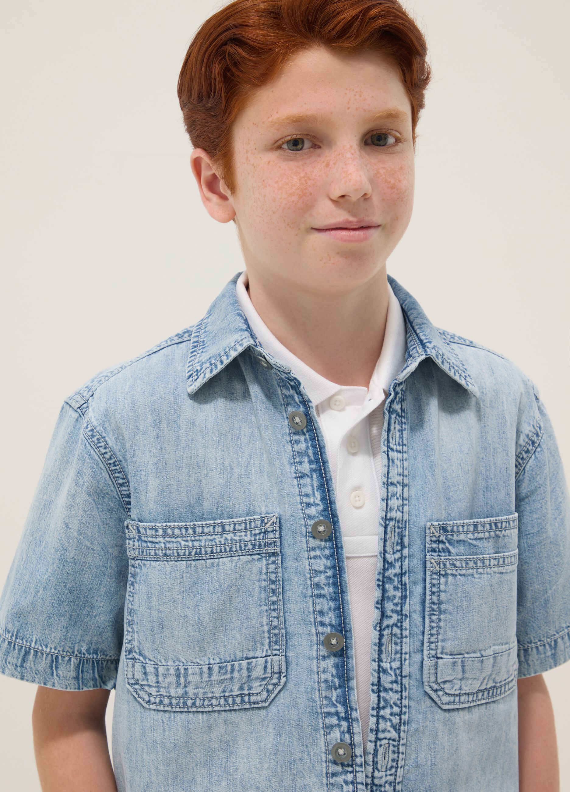 Light blue short-sleeve pure cotton denim shirt