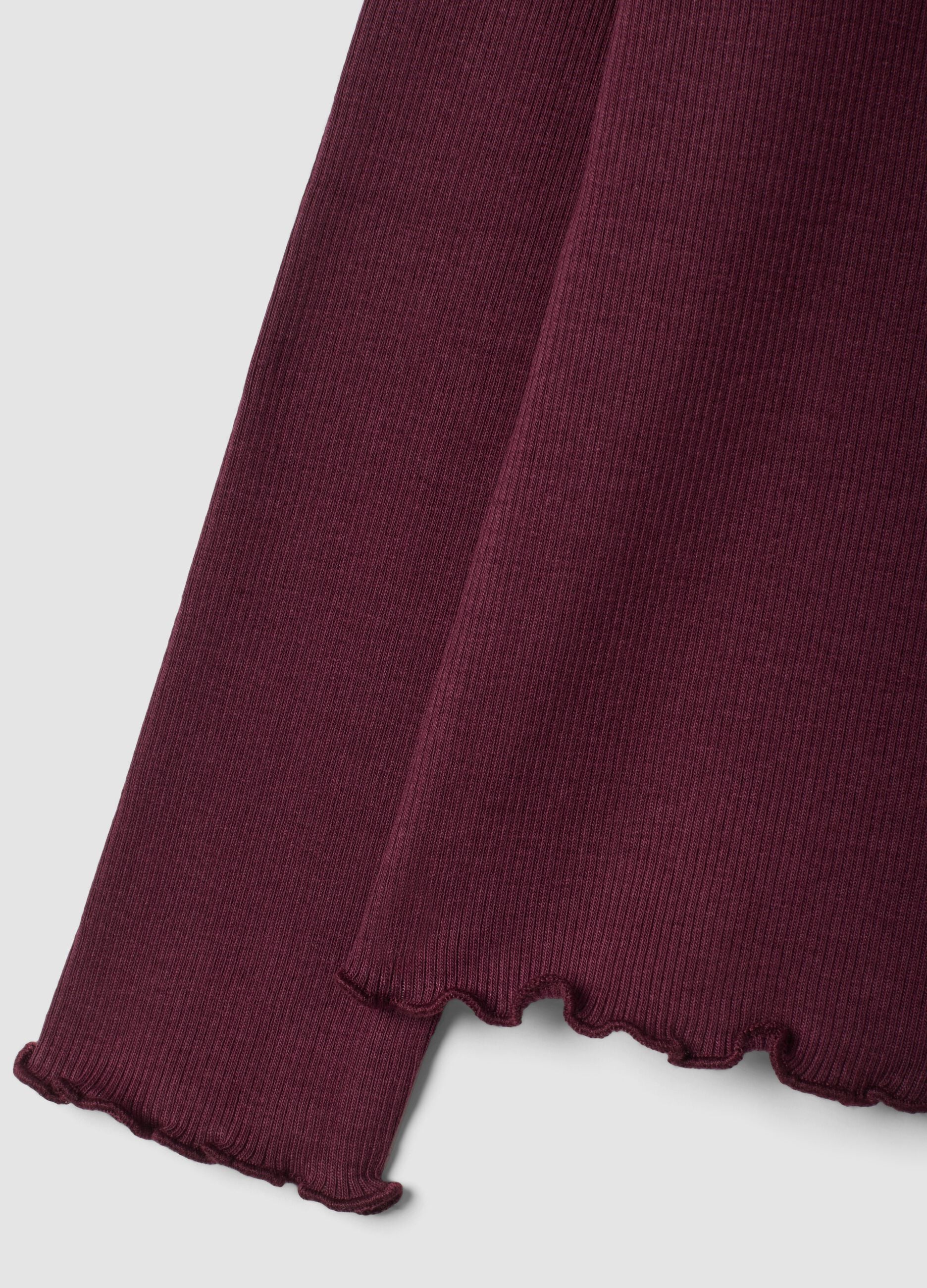 Violettes T-Shirt aus elastischer Bio-Baumwolle mit Stehkragen