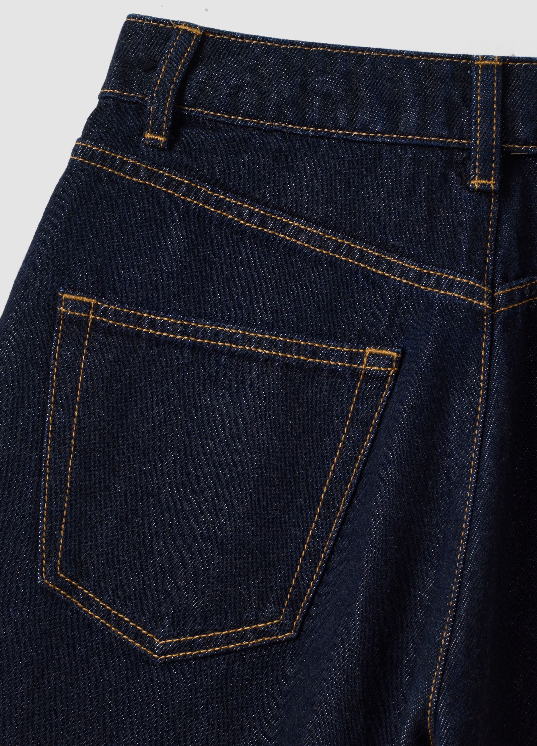 Blue denim wide-leg Bermuda shorts in cotton and lyocell blend