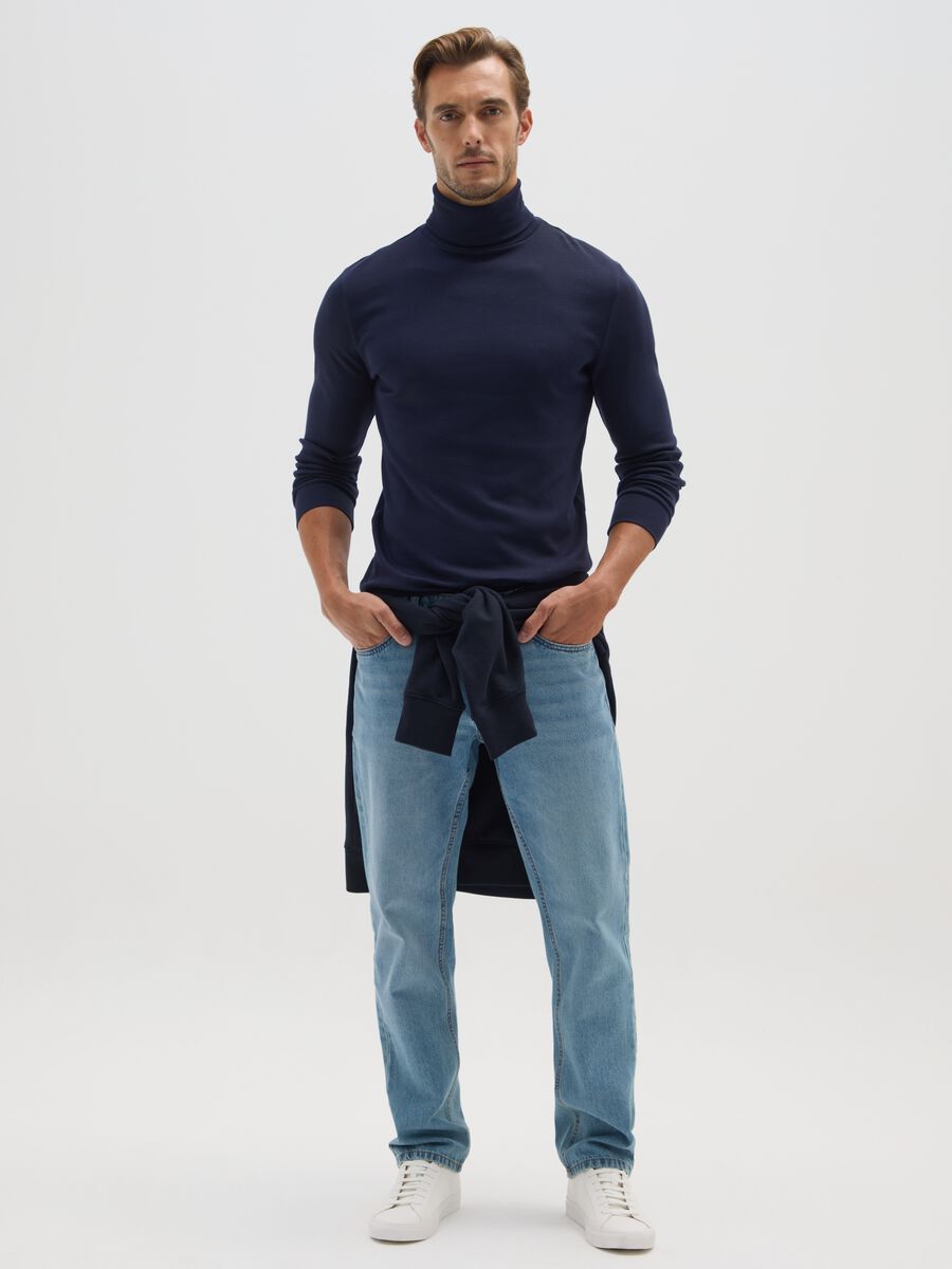 Chemise bleue &agrave; manches longues en coton &agrave; col roul&eacute;_1