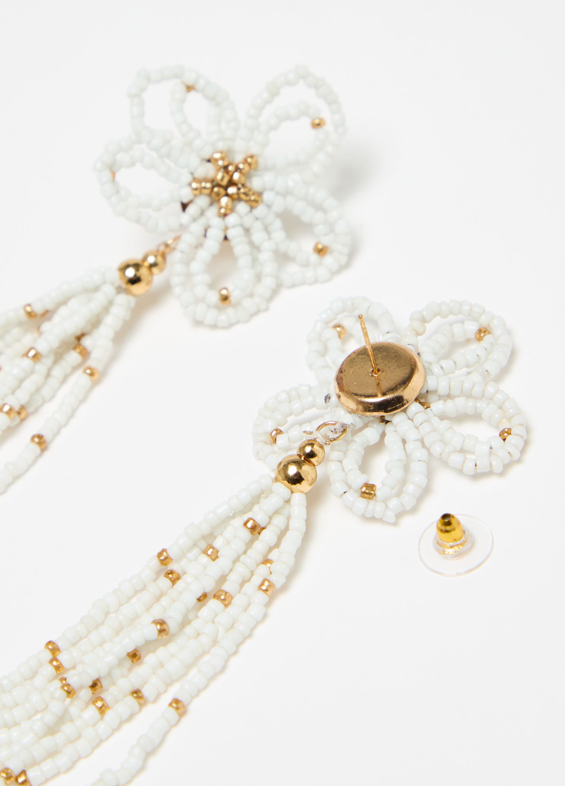 Flower pendant earrings with fringing