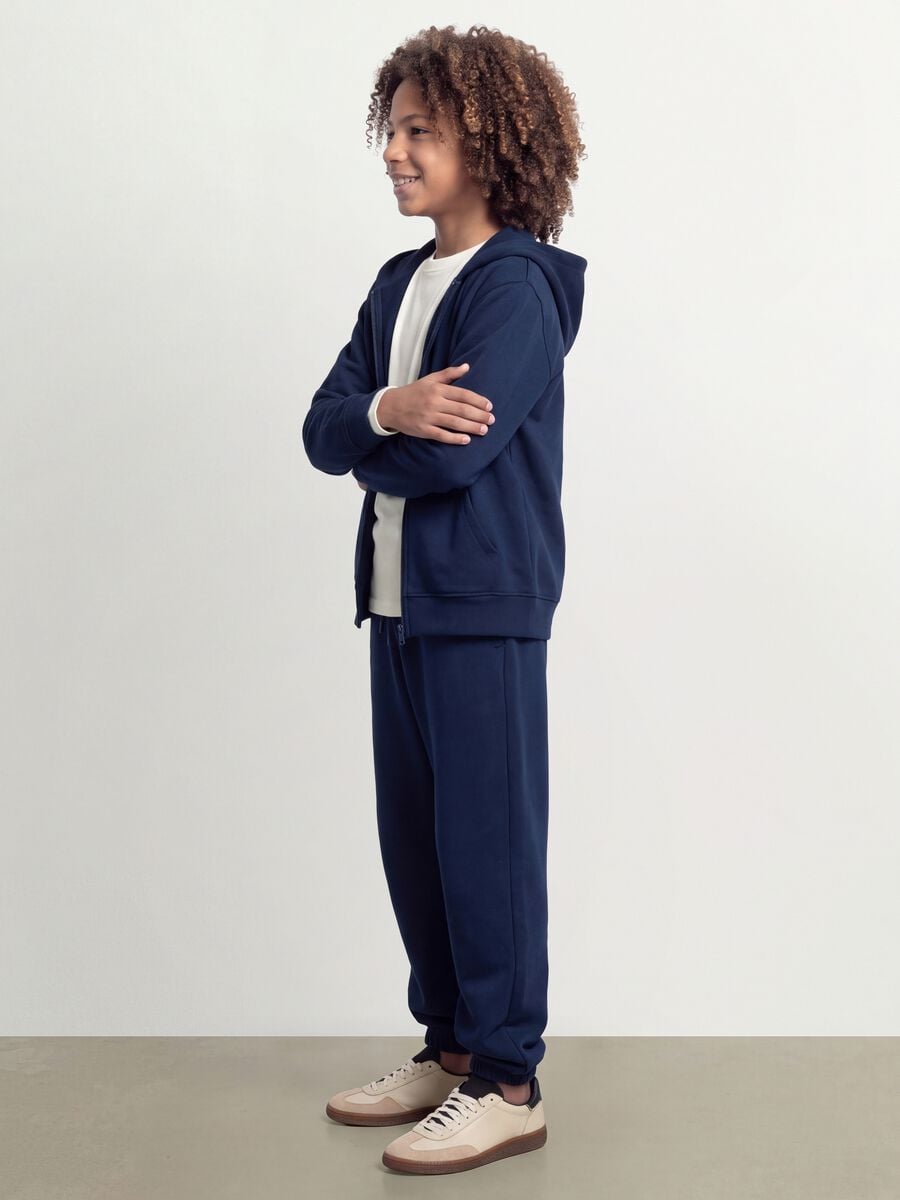 Pantaloni jogger blu in misto cotone organico e viscosa_4