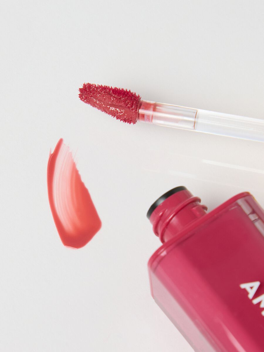 Water-based lip tint, provides great radiance with a lightweight long-lasting finish_4