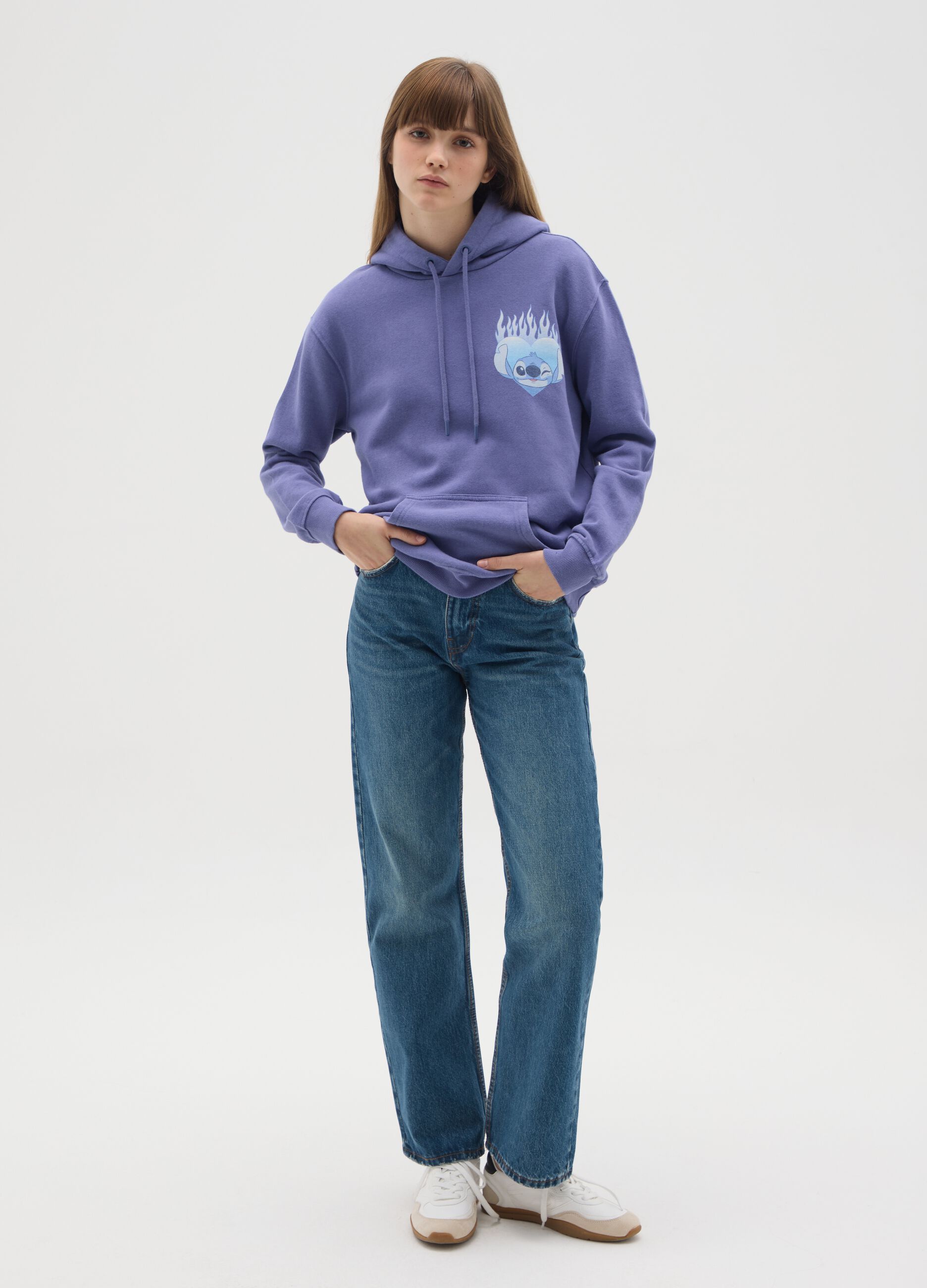 Purple hoodie in regular fit cotton blend with print