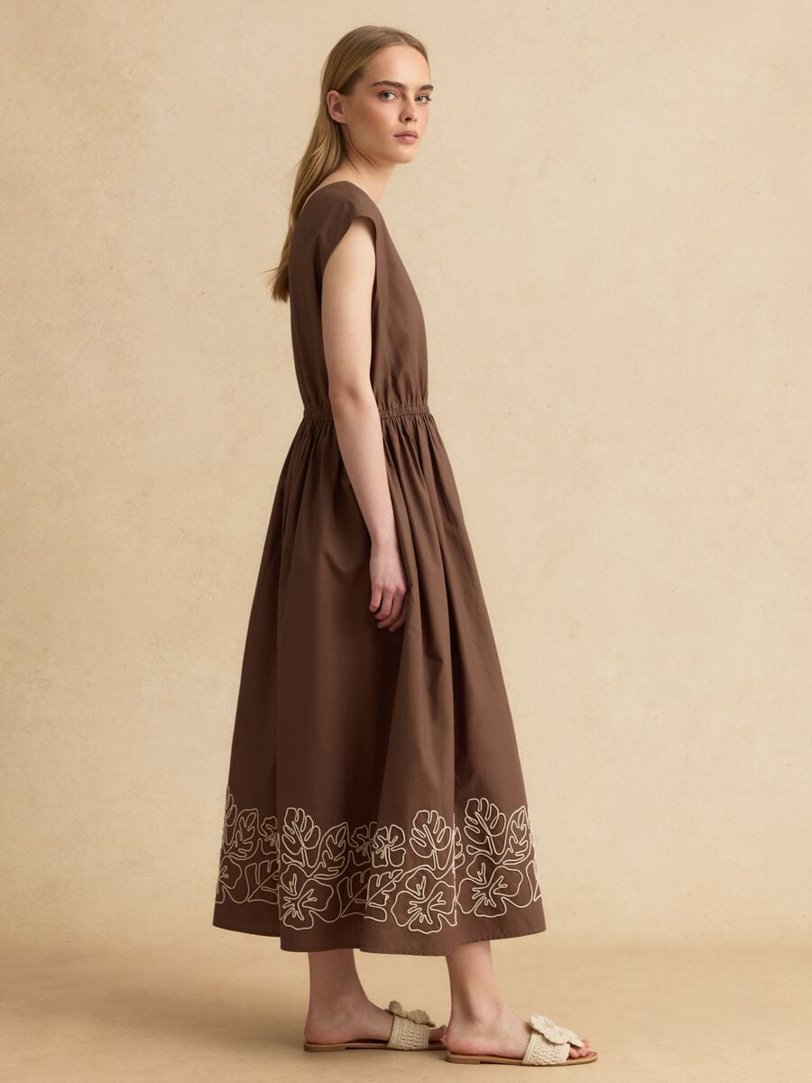 Brown pure cotton regular-fit dress with embroidery and V-neck_0