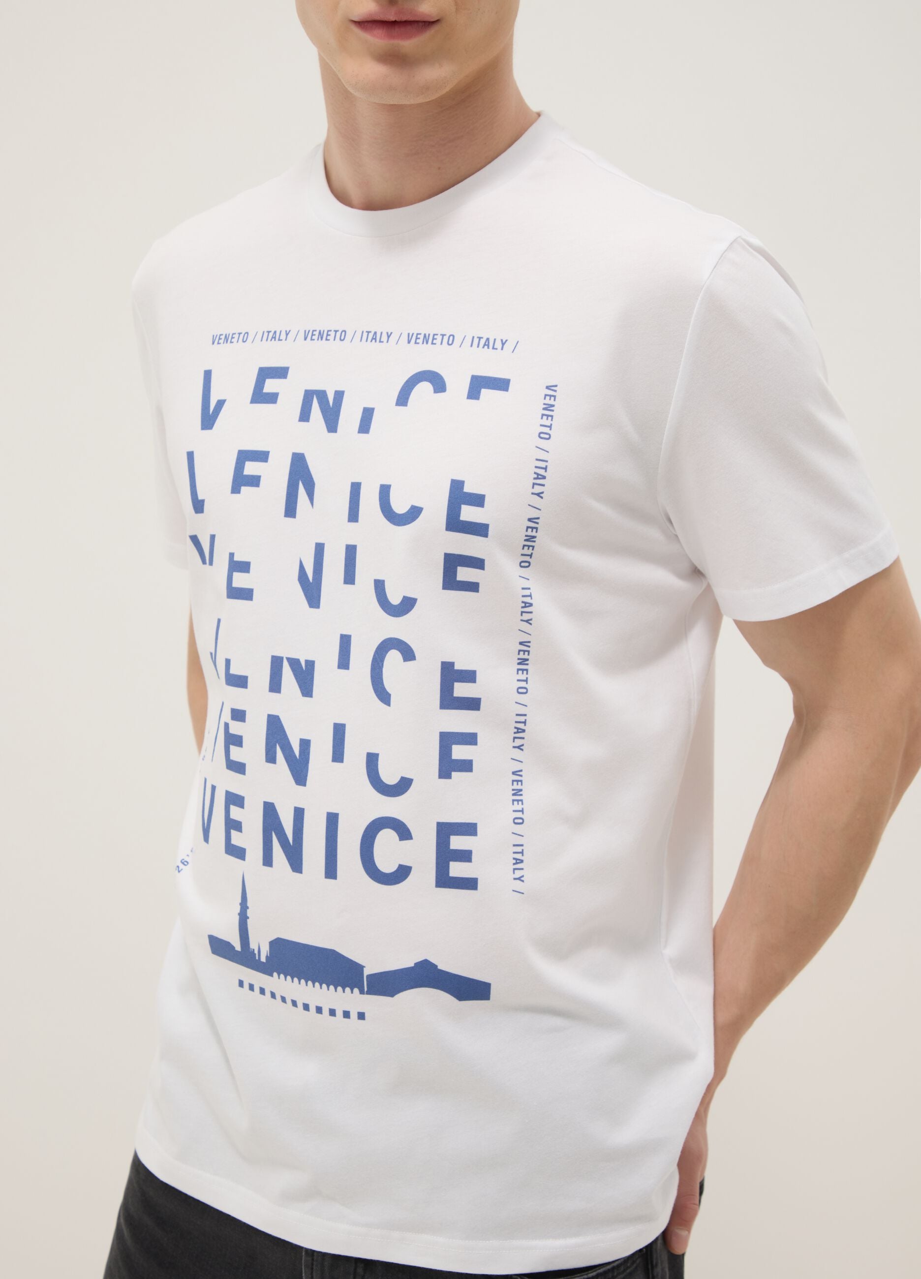 Weisses T-Shirt aus reiner Baumwolle mit Frontprint, Regular Fit