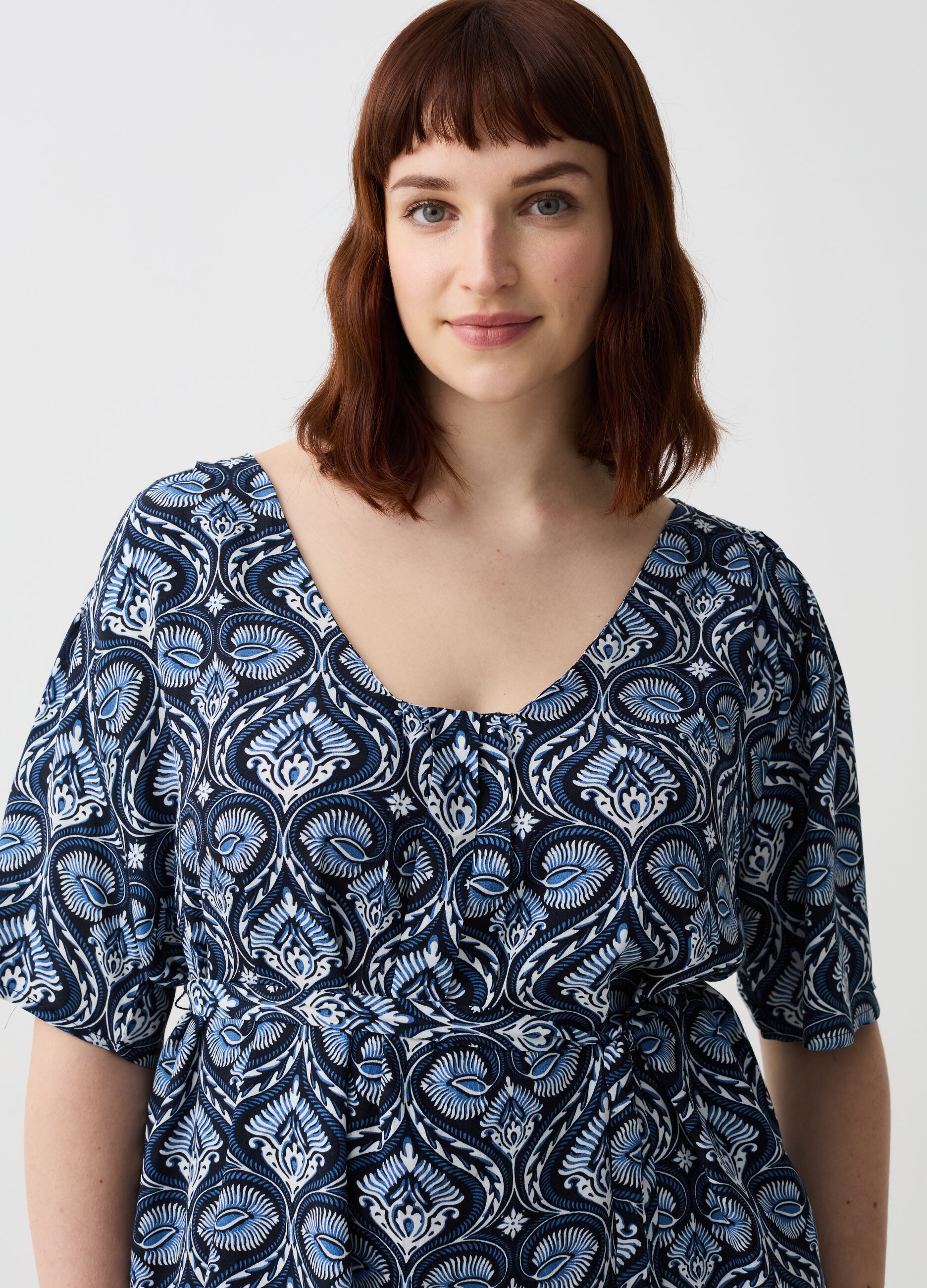 Curvy blouse in viscose with boho pattern