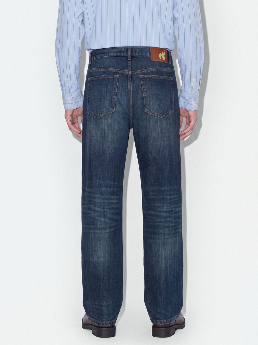 Jeans de ganga azul em algod&atilde;o puro com corte flare_2
