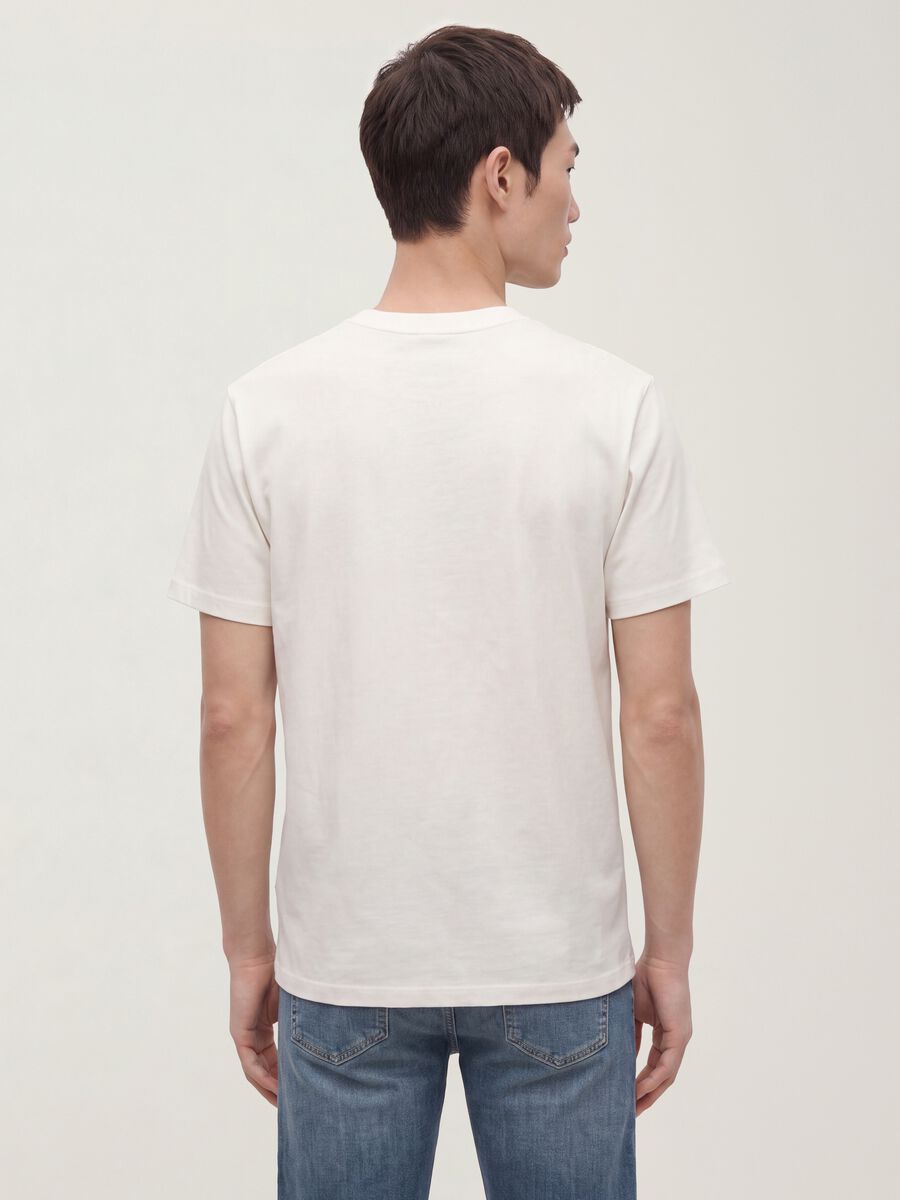 White pure cotton crew-neck T-shirt, relaxed fit_2