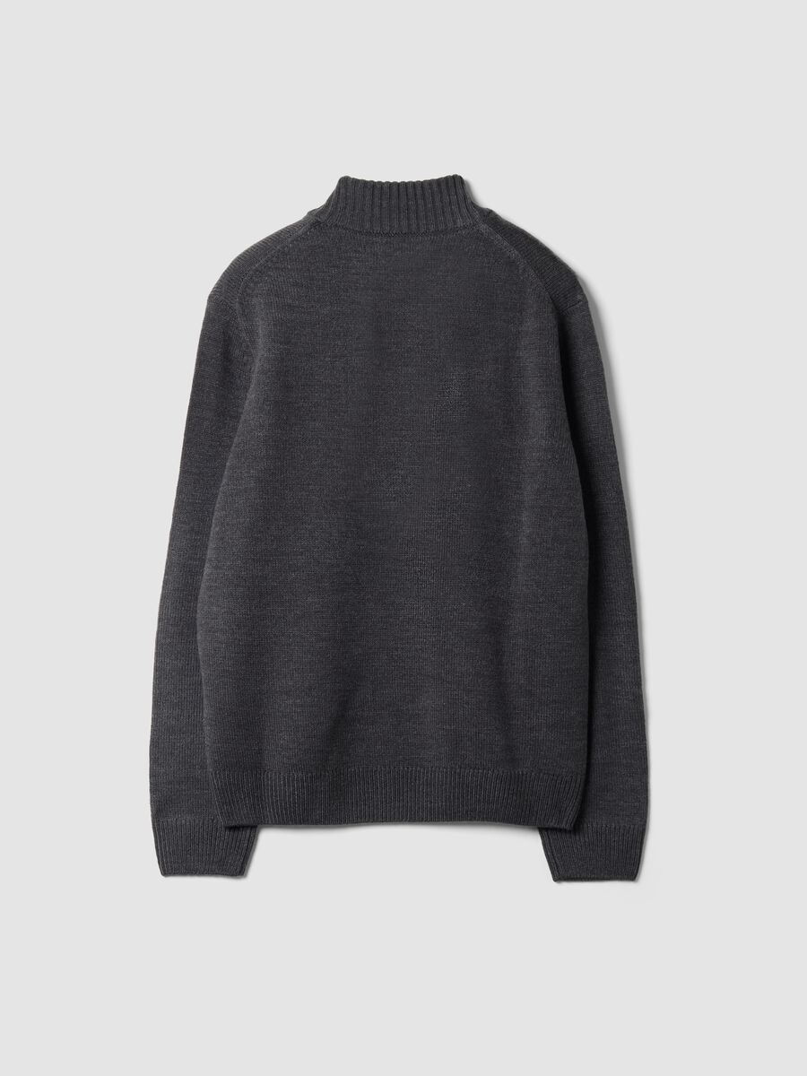 Grey long-sleeve half-zip jumper_2