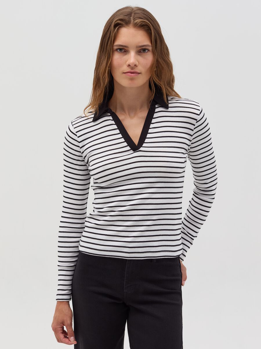 Long-sleeved T-shirt with polo neck_0