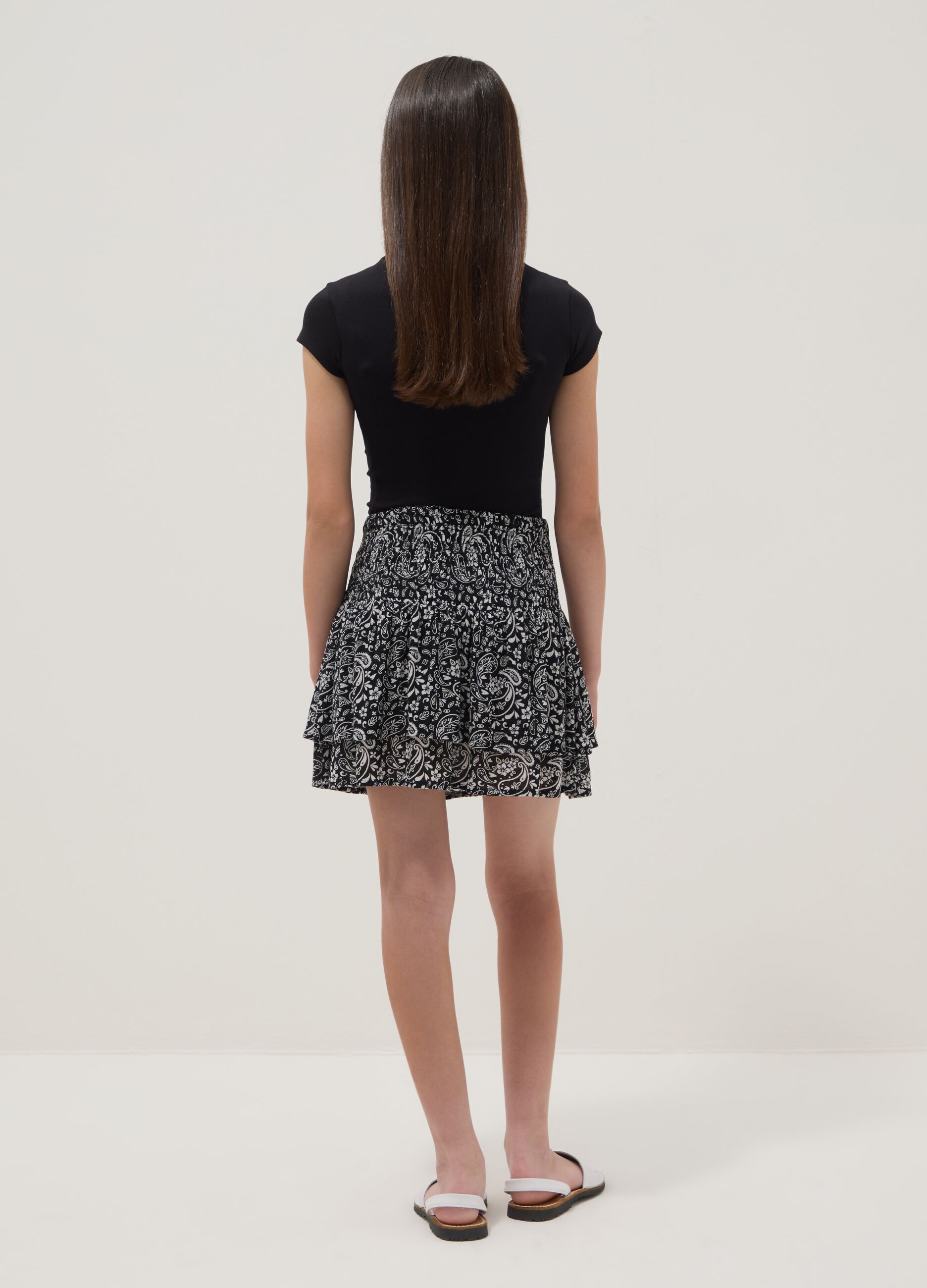 Girls&rsquo; multicolour pure-viscose mini skirt with paisley print