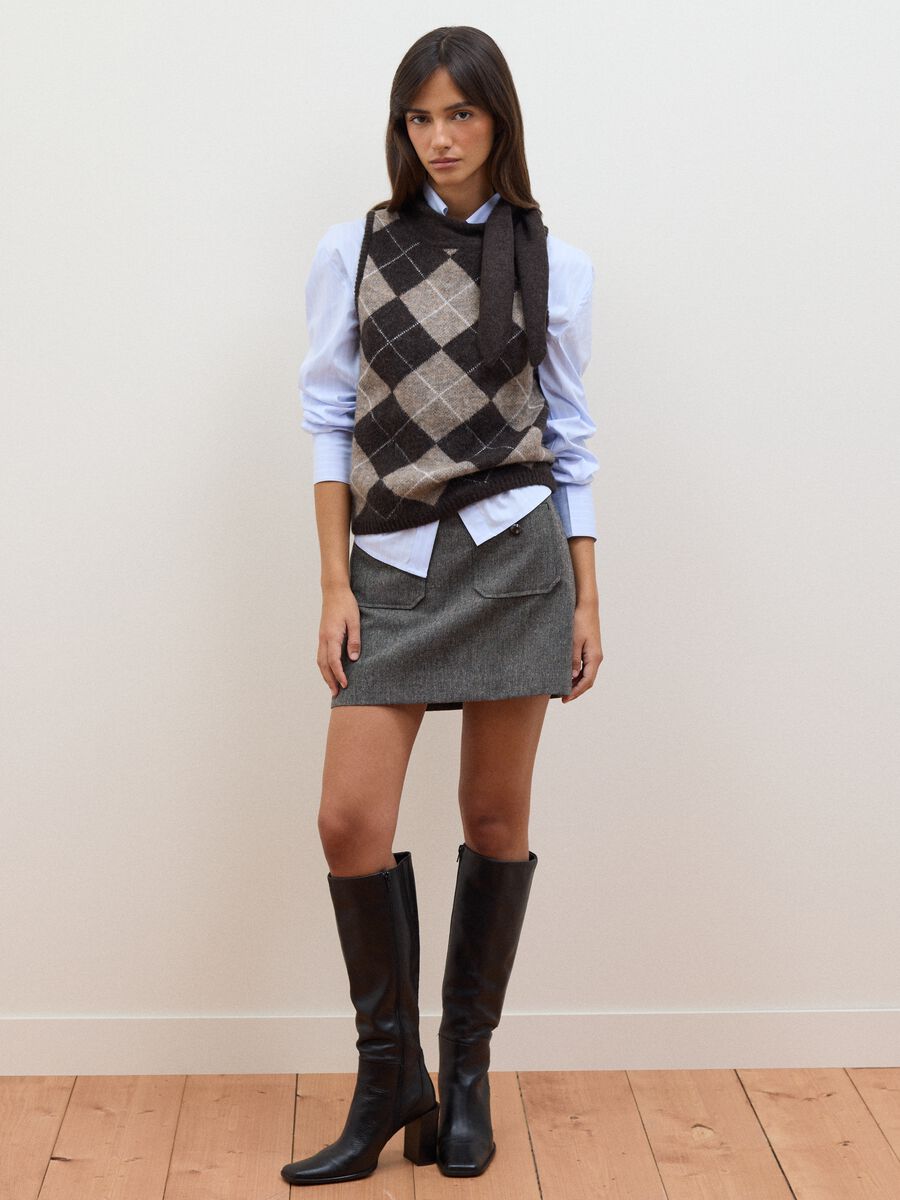 Brown stretch wool gilet with stand collar_2