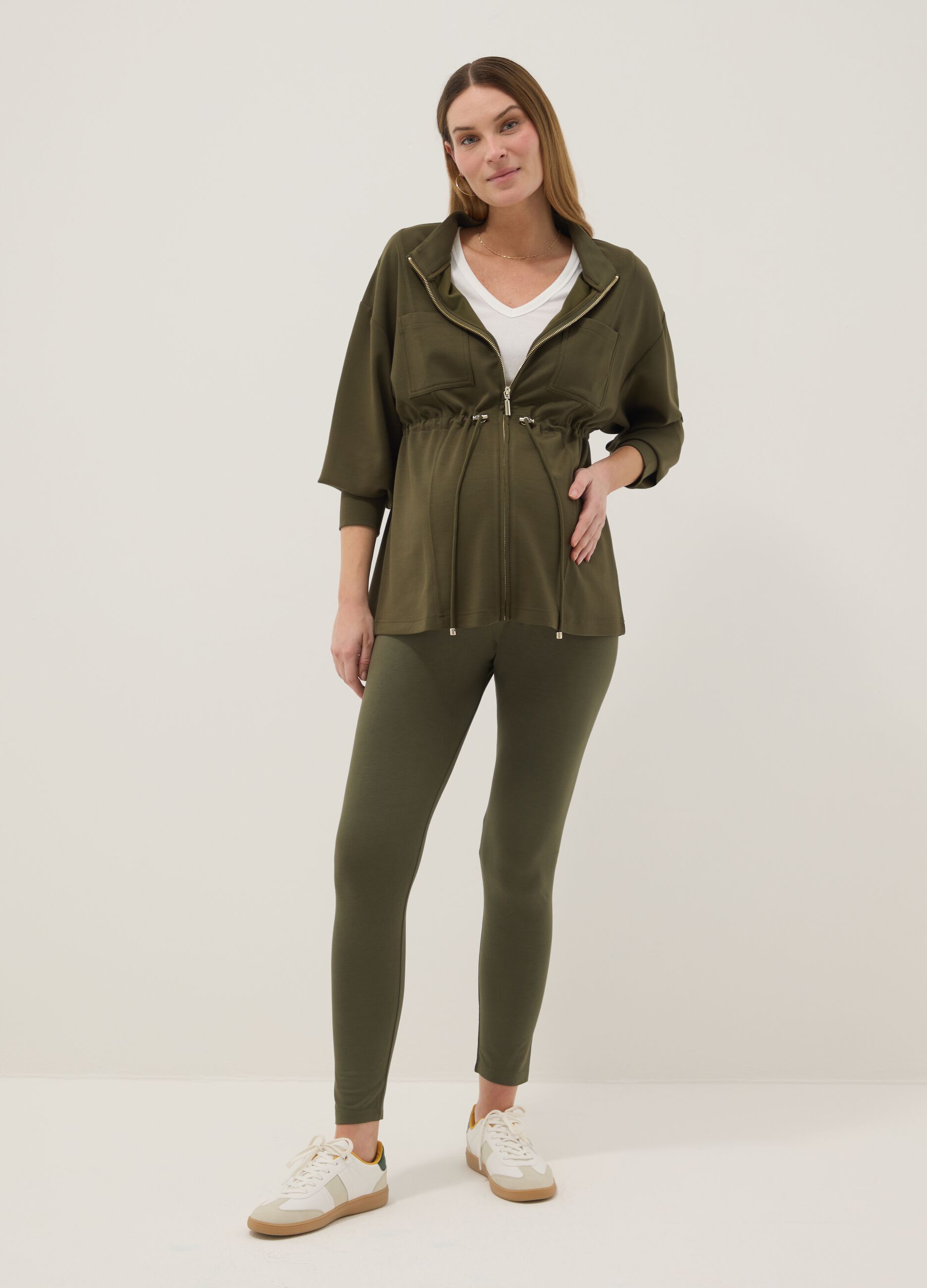 Green viscose maternity leggings with a slim fit