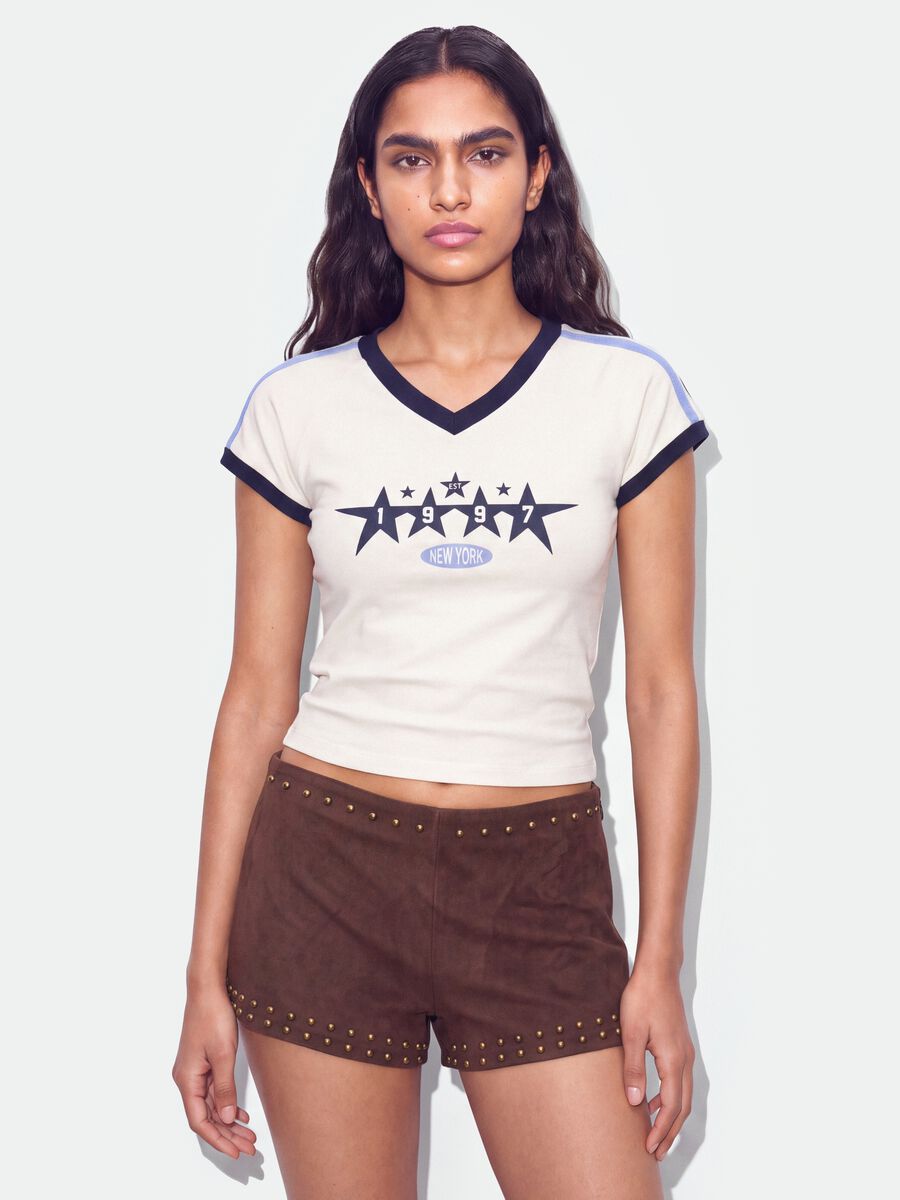 White pure cotton V-neck T-shirt with front print_0