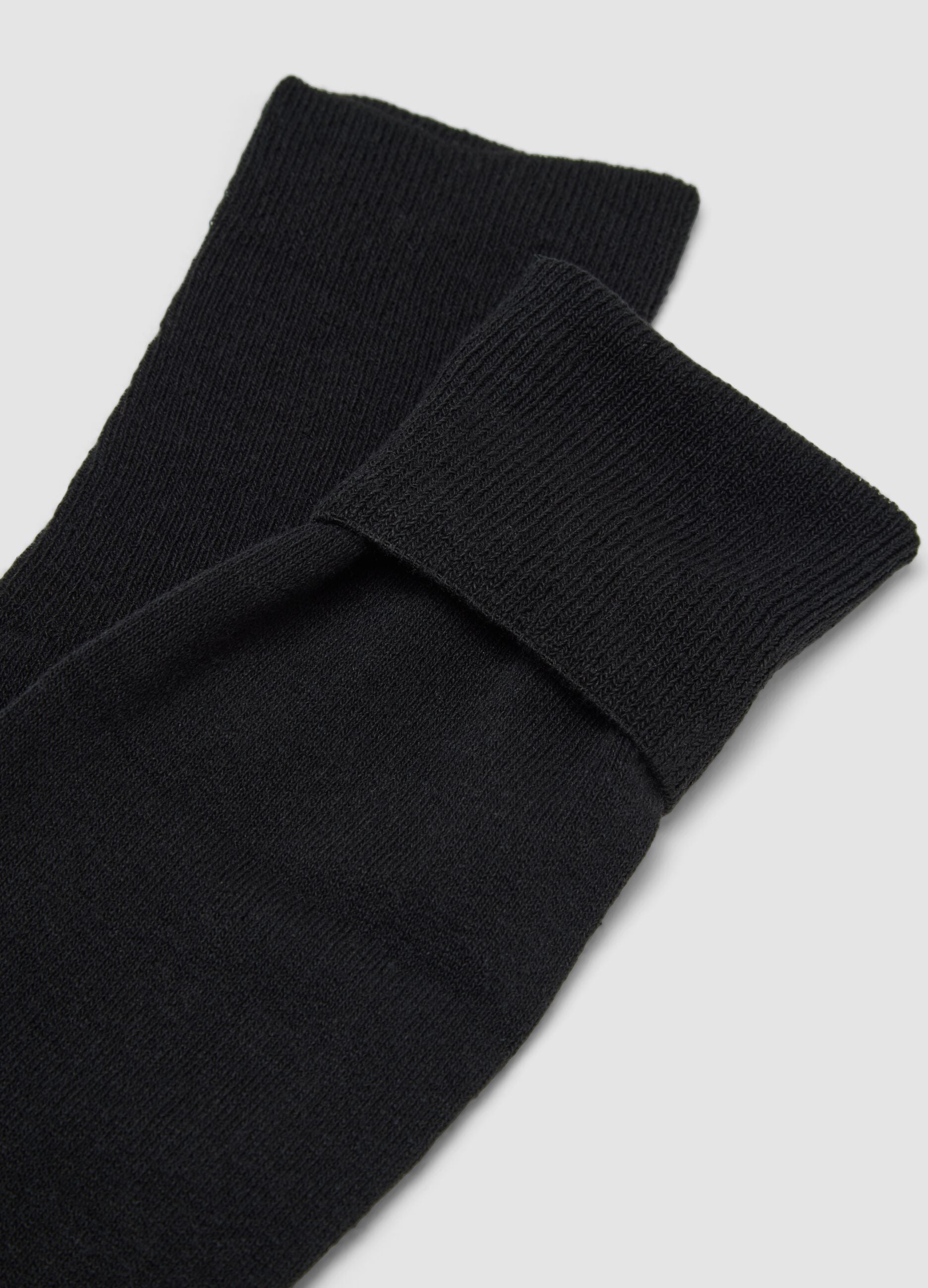 2-pack of black long stretch-cotton socks