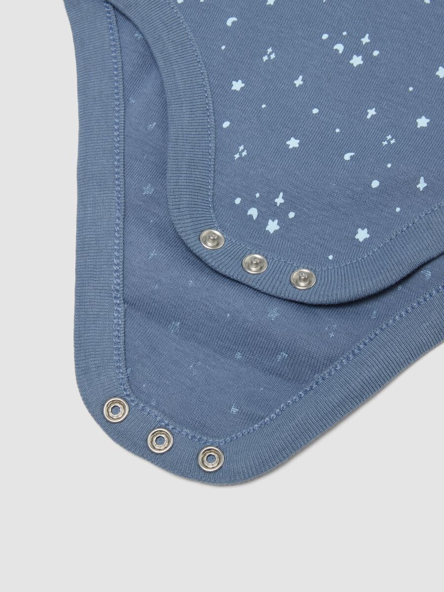 2-pack of light blue organic cotton short-sleeve bodysuits_3